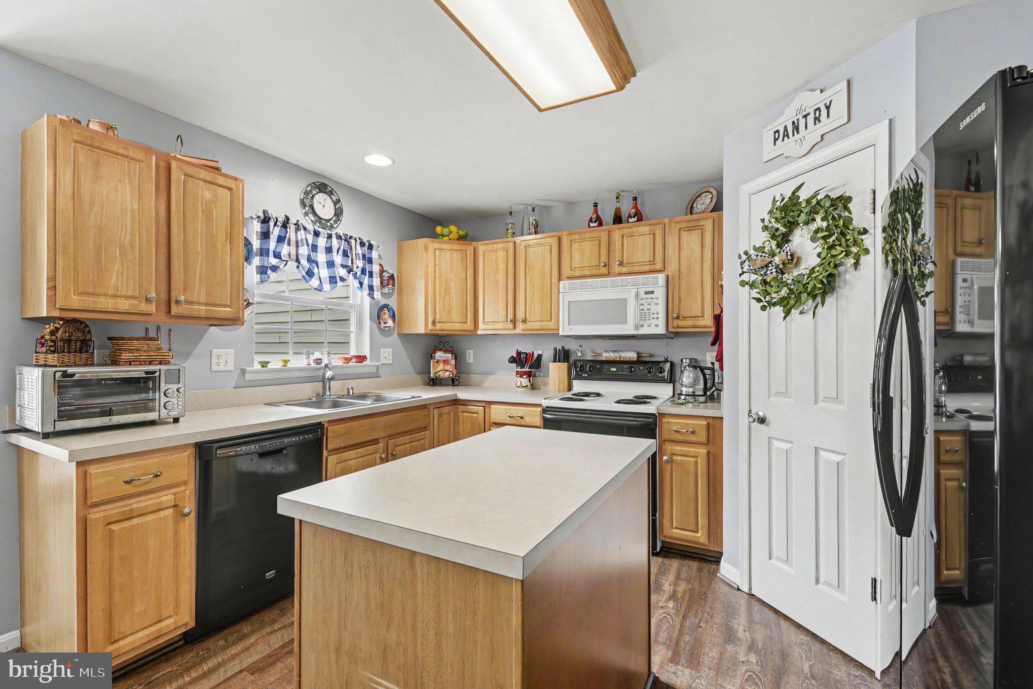 WINTERS RUN MANOR - Residential