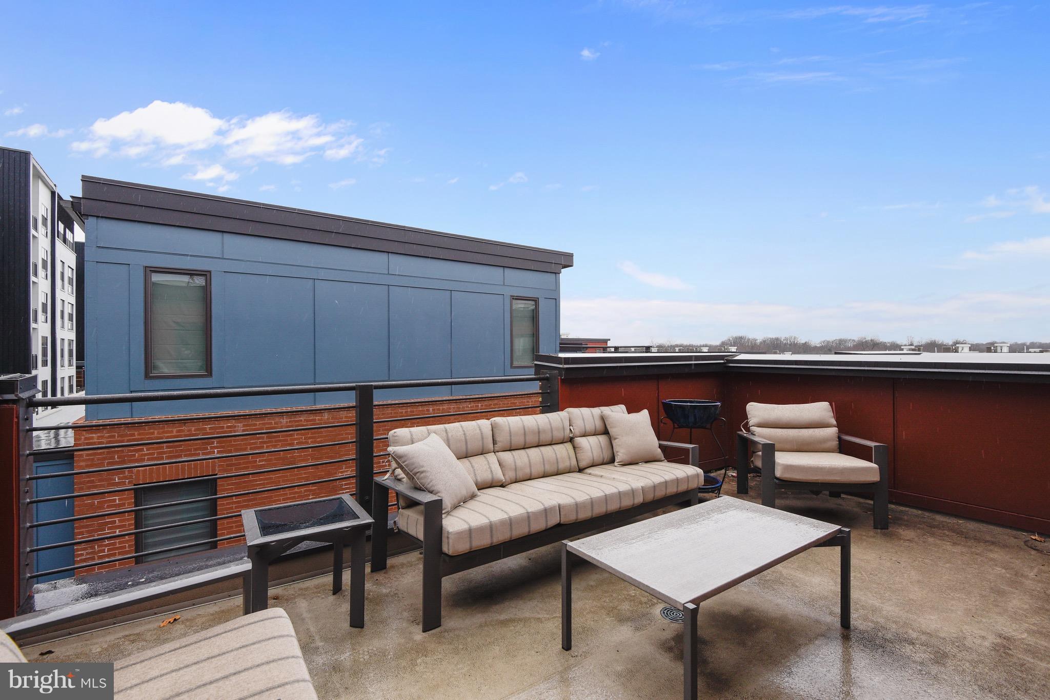 MOSAIC AT MERRIFIELD - Residential