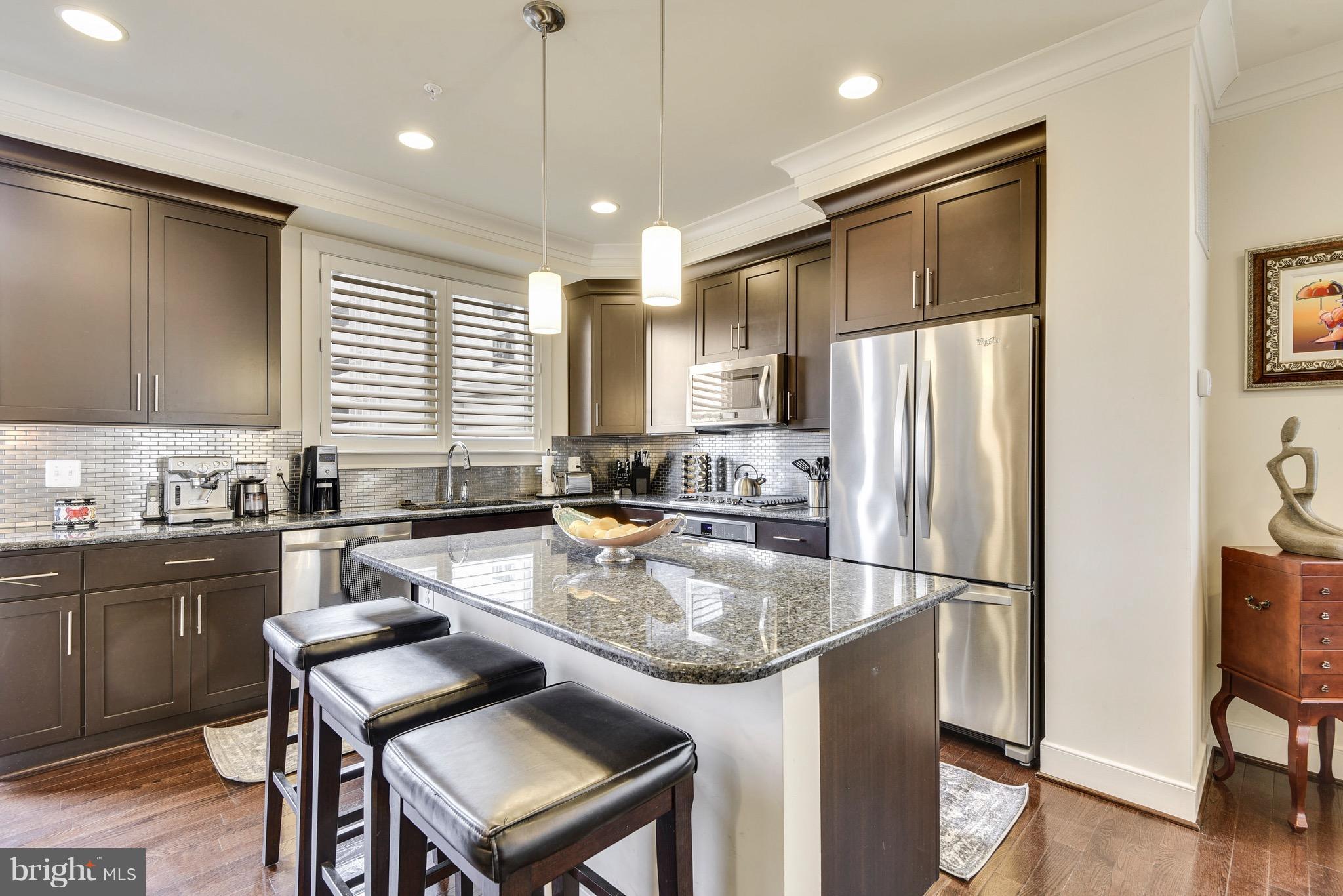 MOSAIC AT MERRIFIELD - Residential