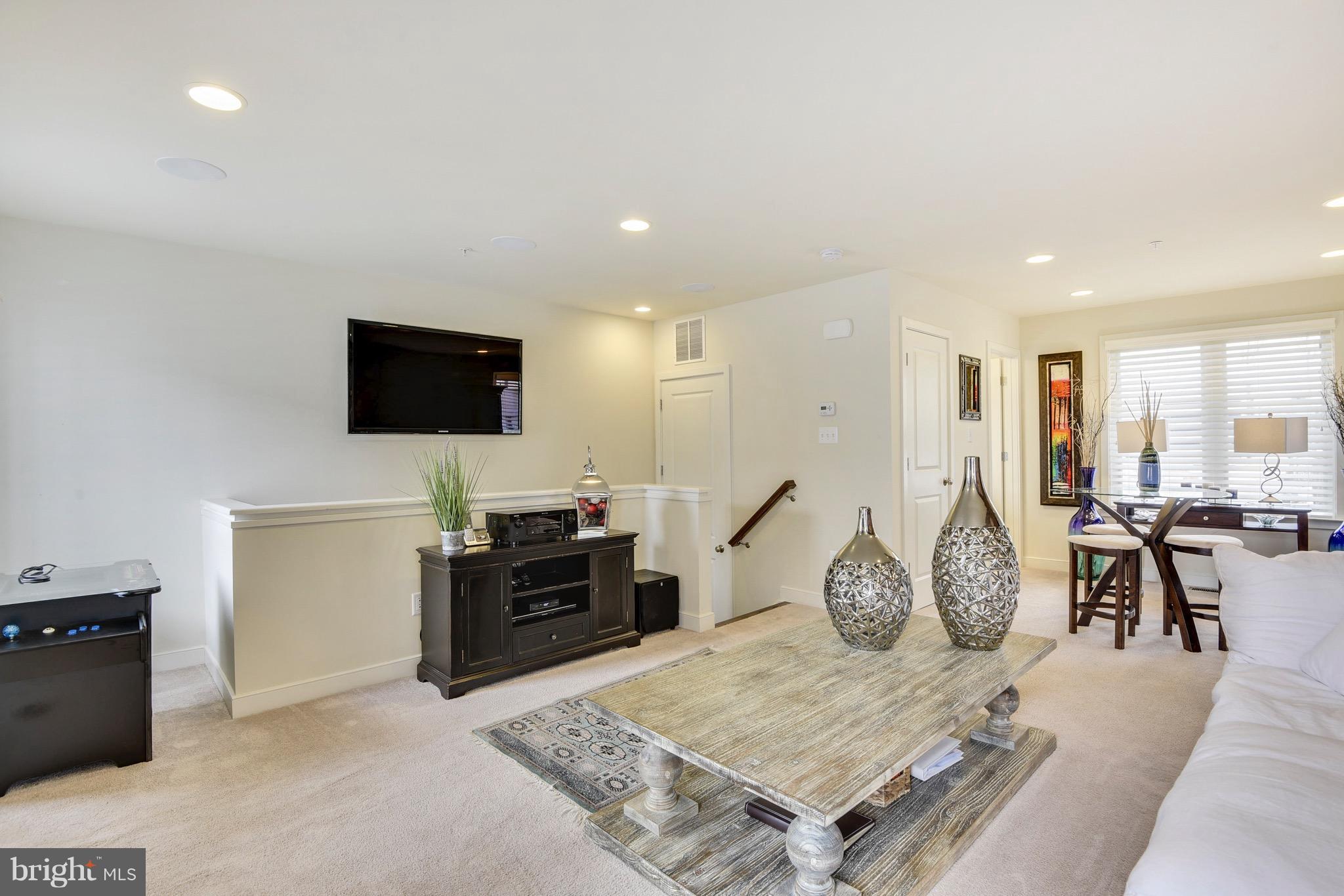 MOSAIC AT MERRIFIELD - Residential