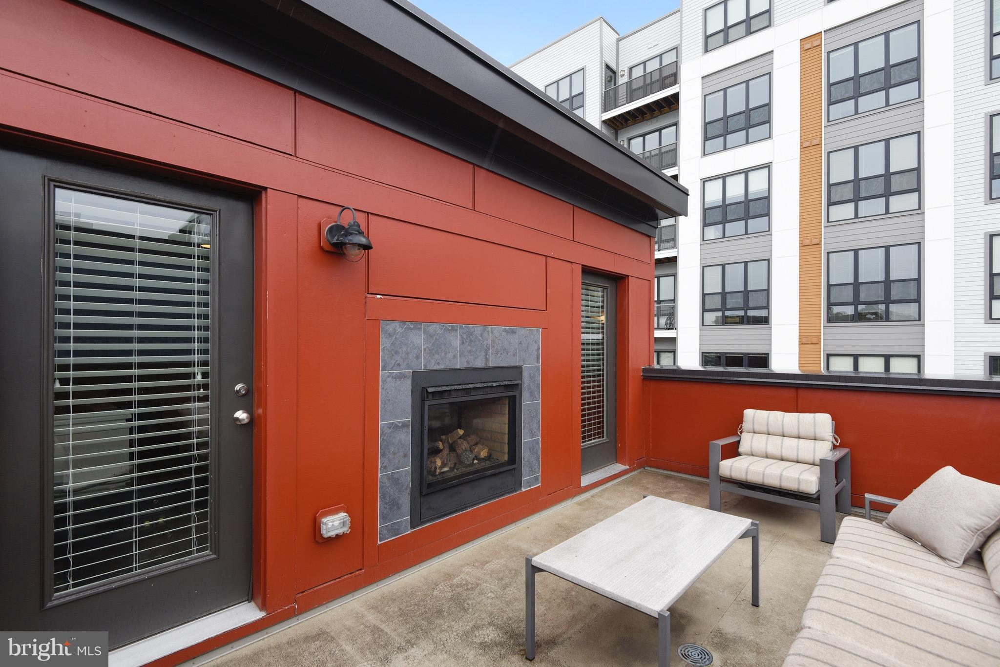 MOSAIC AT MERRIFIELD - Residential