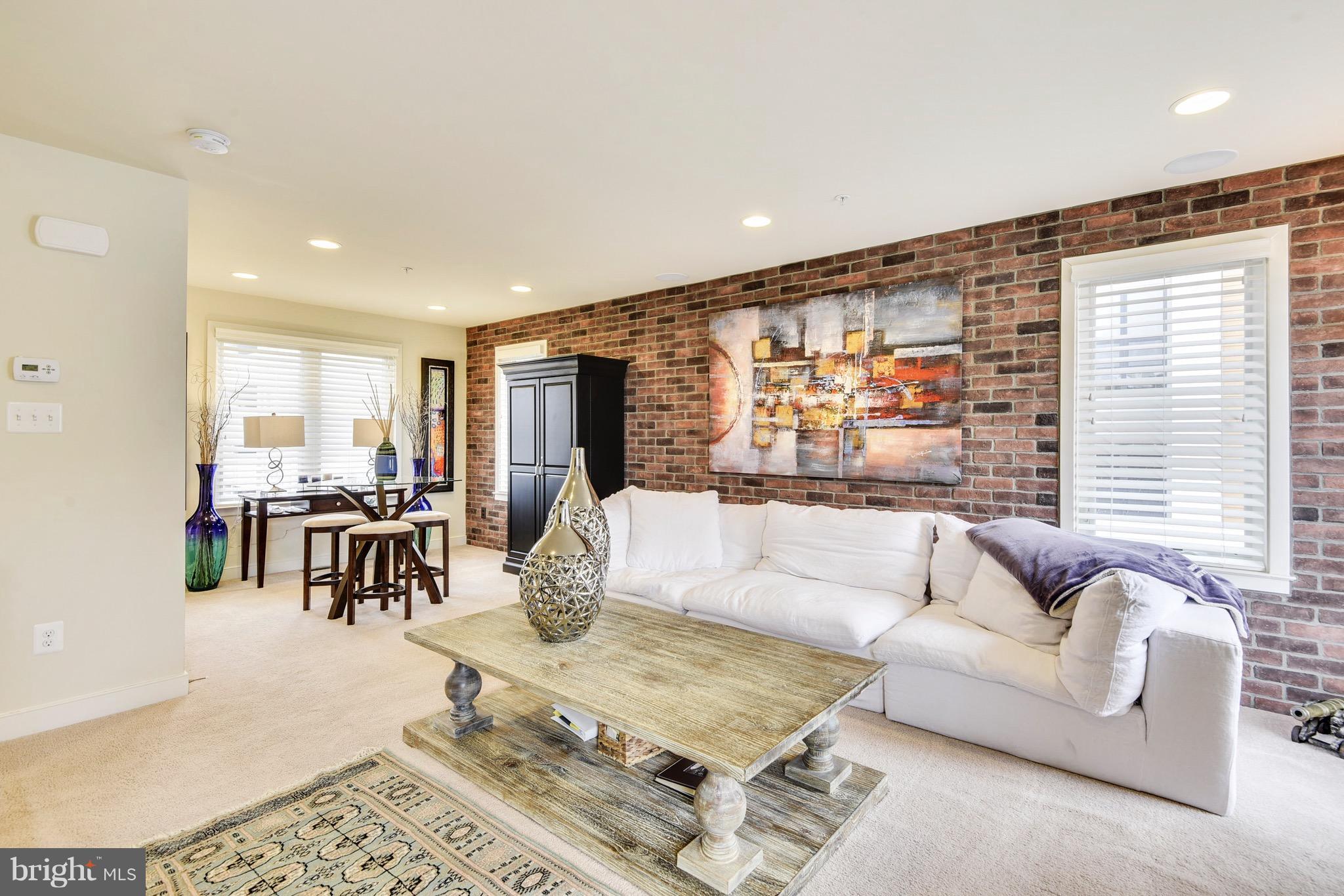 MOSAIC AT MERRIFIELD - Residential