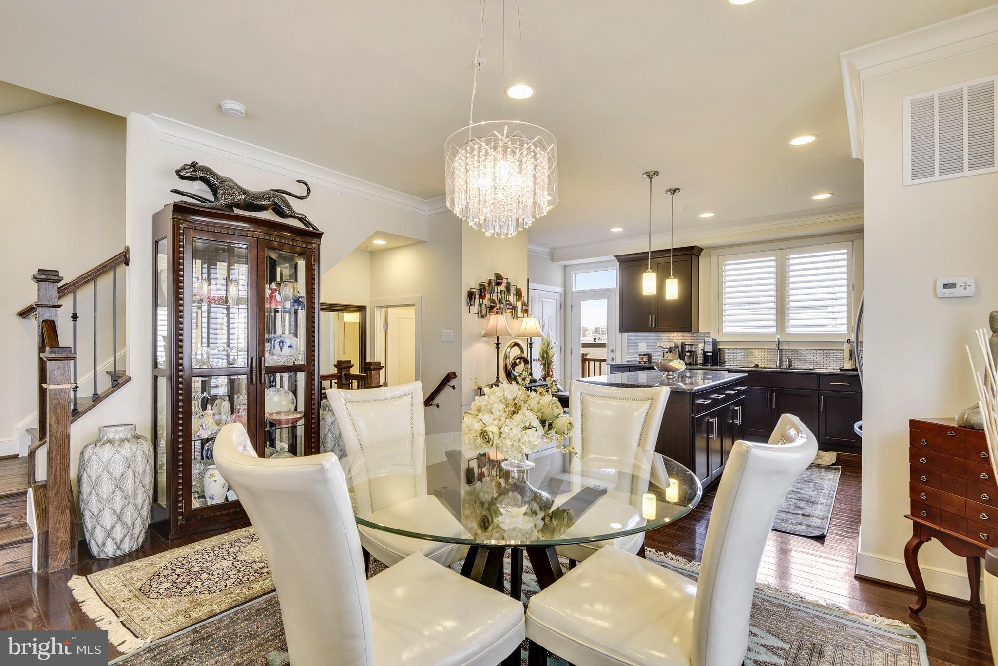 MOSAIC AT MERRIFIELD - Residential