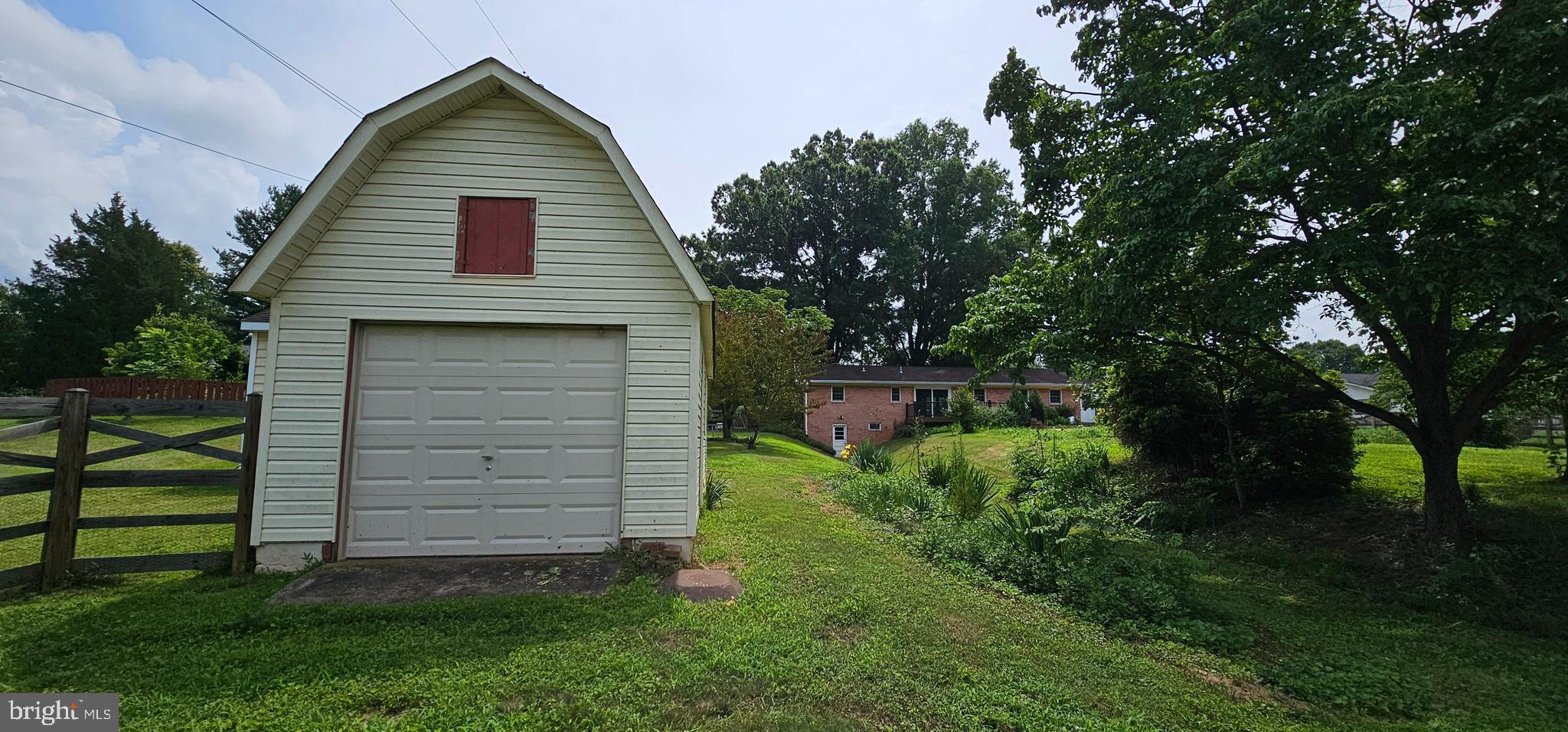 MAPLE LAWN - Residential