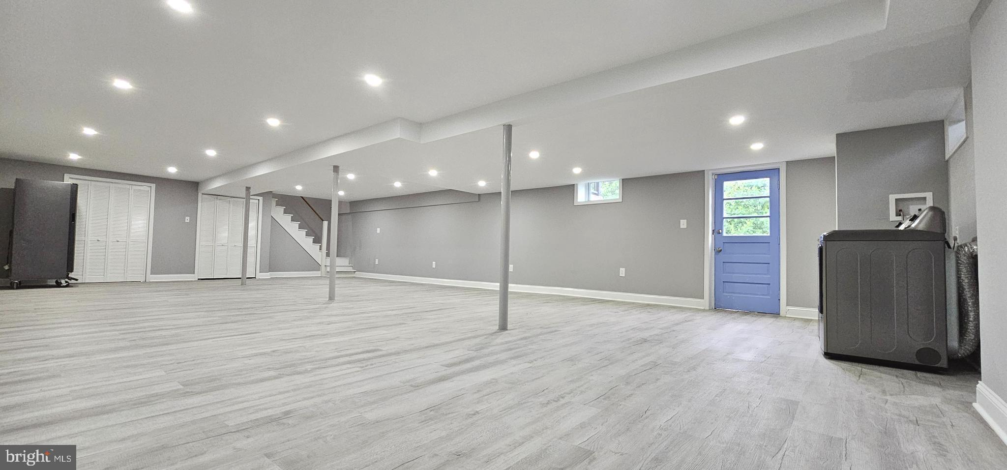 MAPLE LAWN - Residential