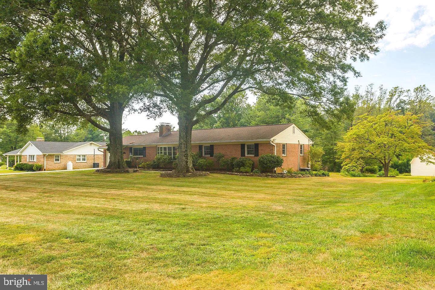 MAPLE LAWN - Residential