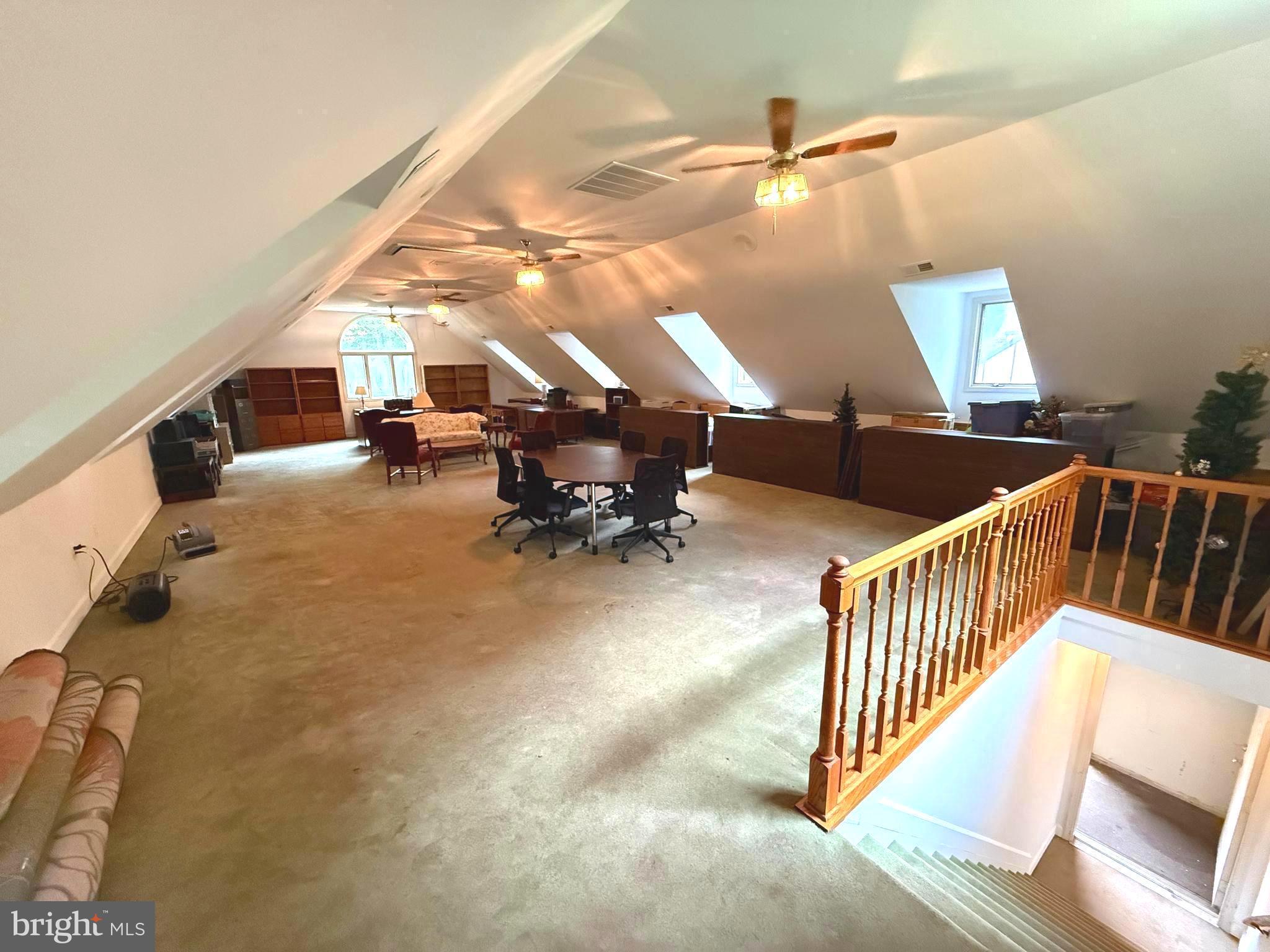LAKE OCCOQUAN CLUB - Residential