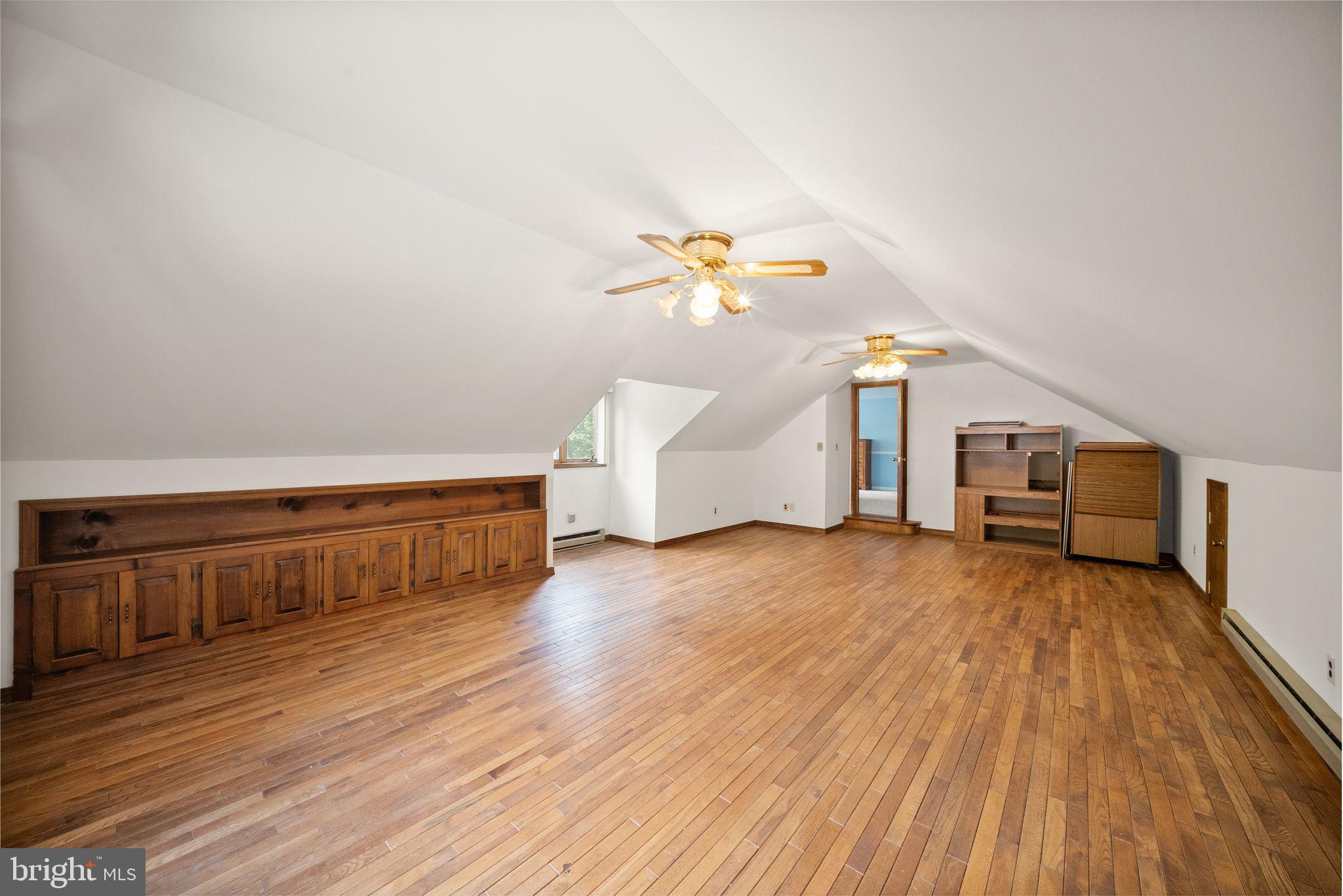 LAKE OCCOQUAN CLUB - Residential