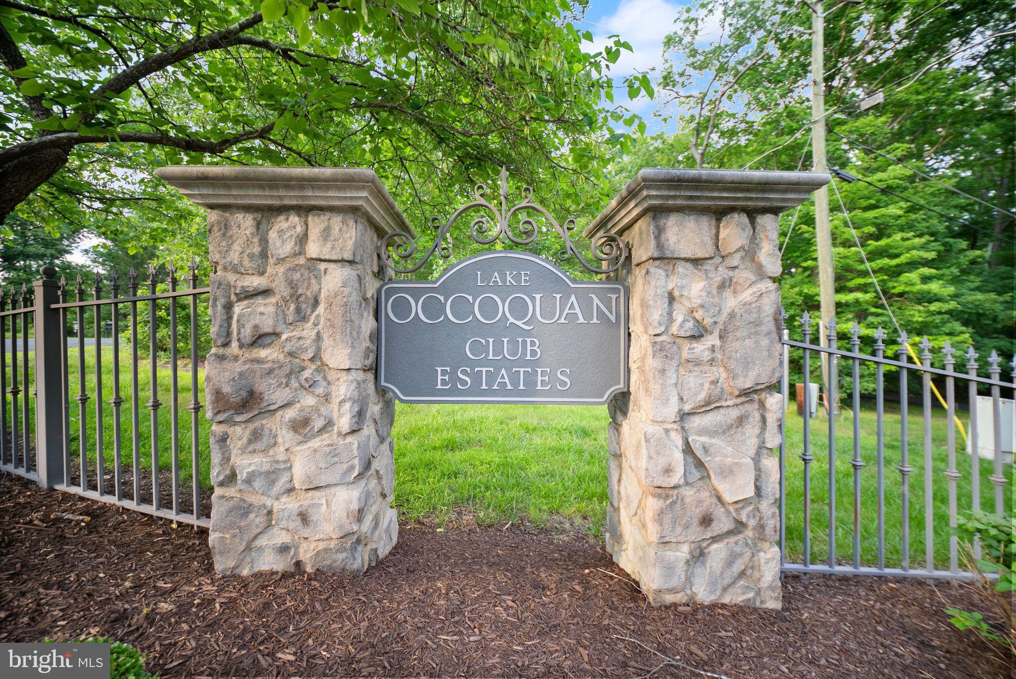 LAKE OCCOQUAN CLUB - Residential