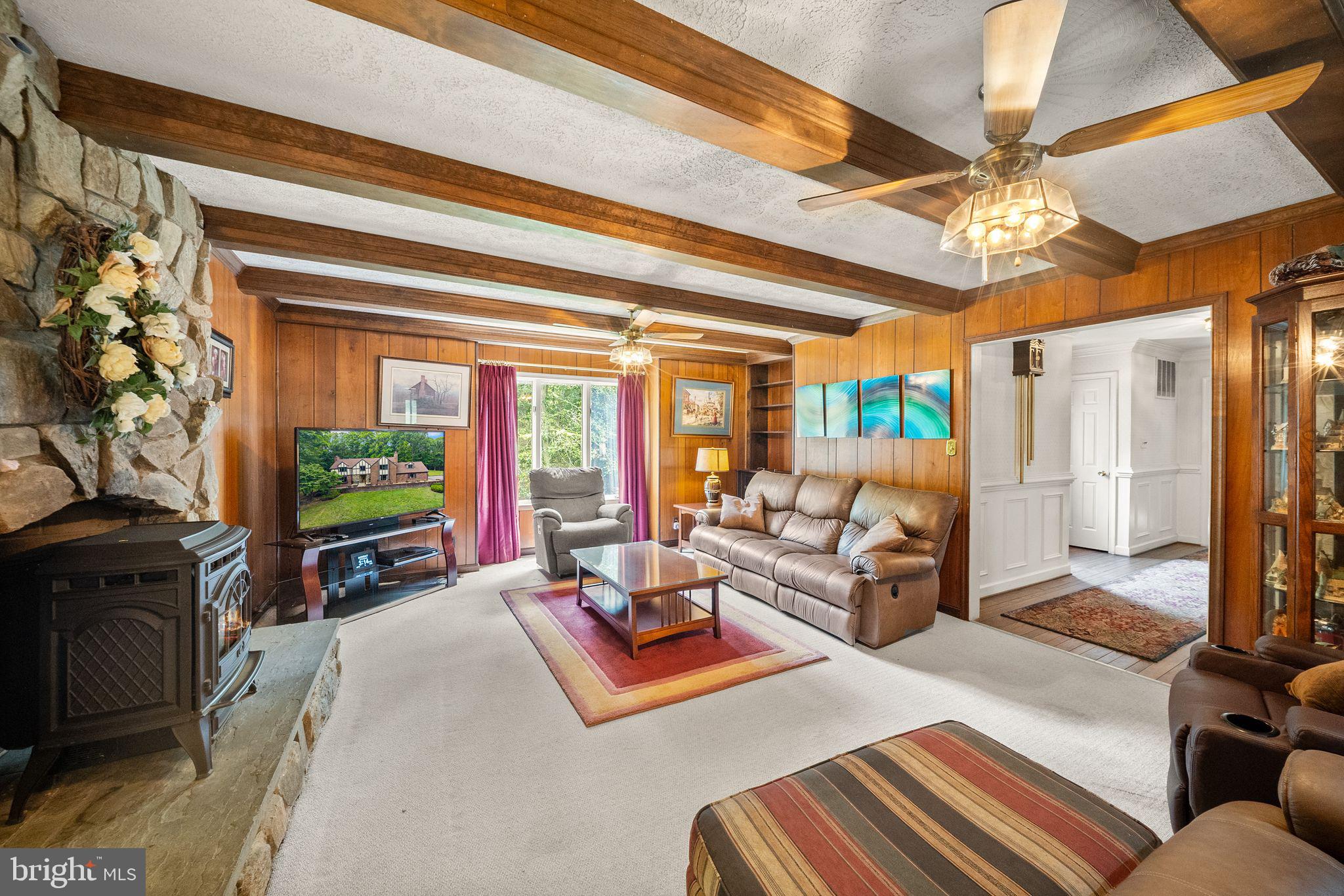 LAKE OCCOQUAN CLUB - Residential