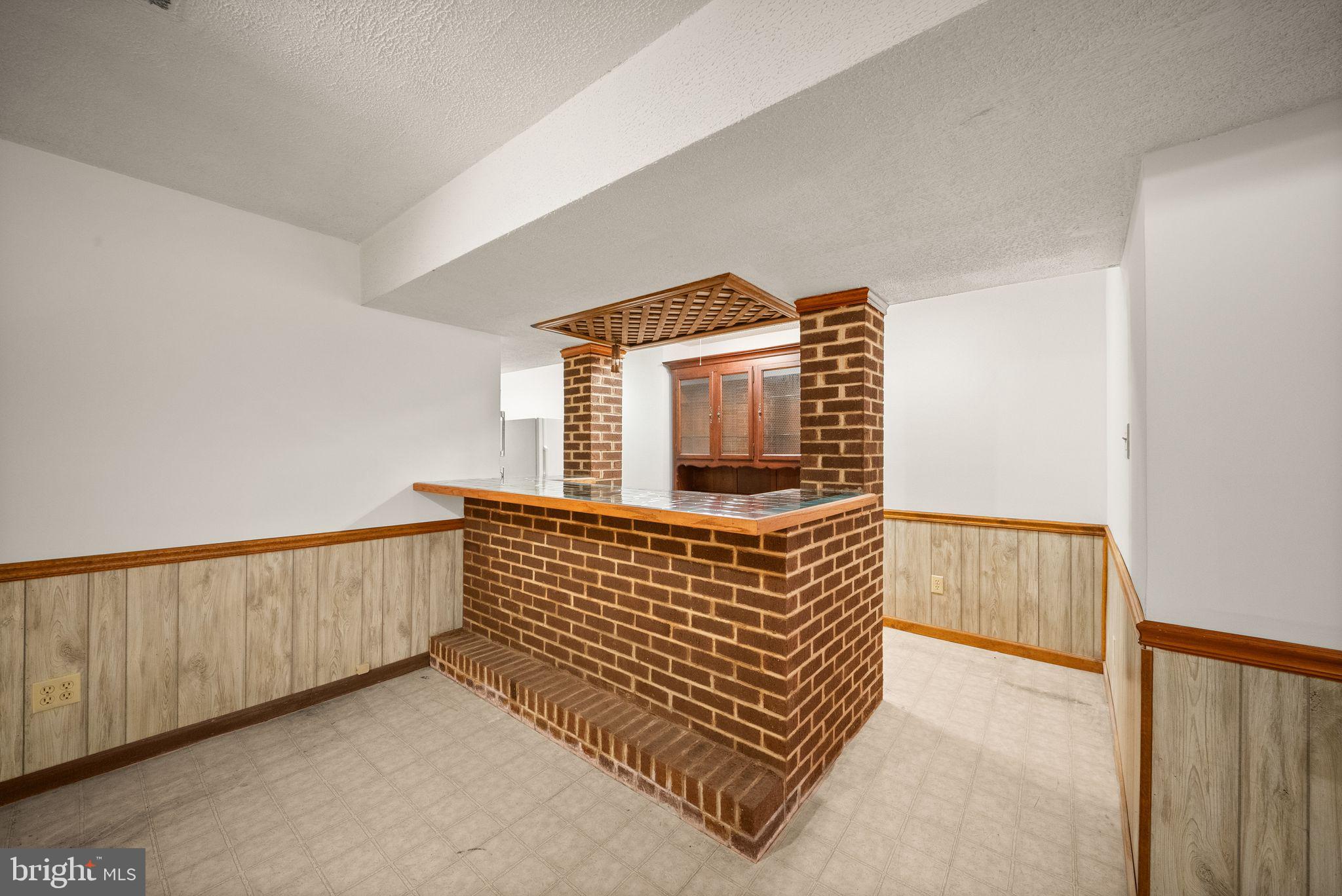 LAKE OCCOQUAN CLUB - Residential