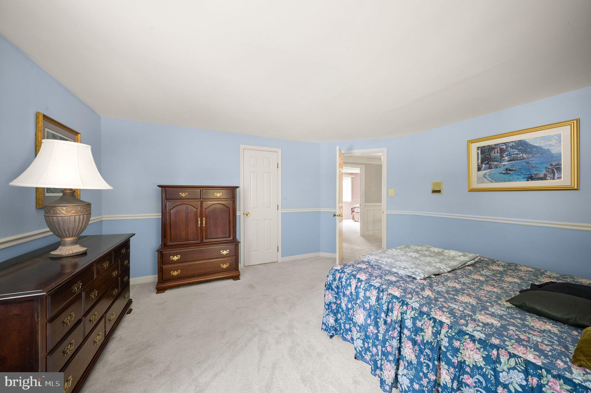 LAKE OCCOQUAN CLUB - Residential