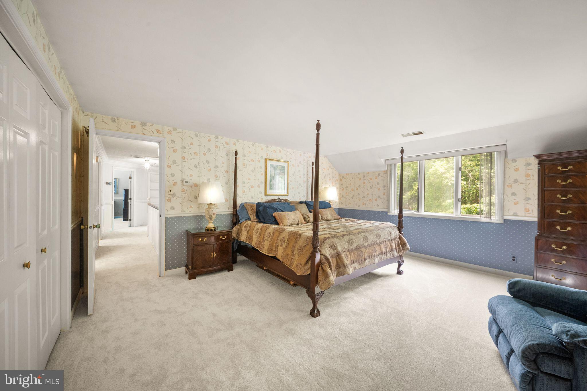 LAKE OCCOQUAN CLUB - Residential