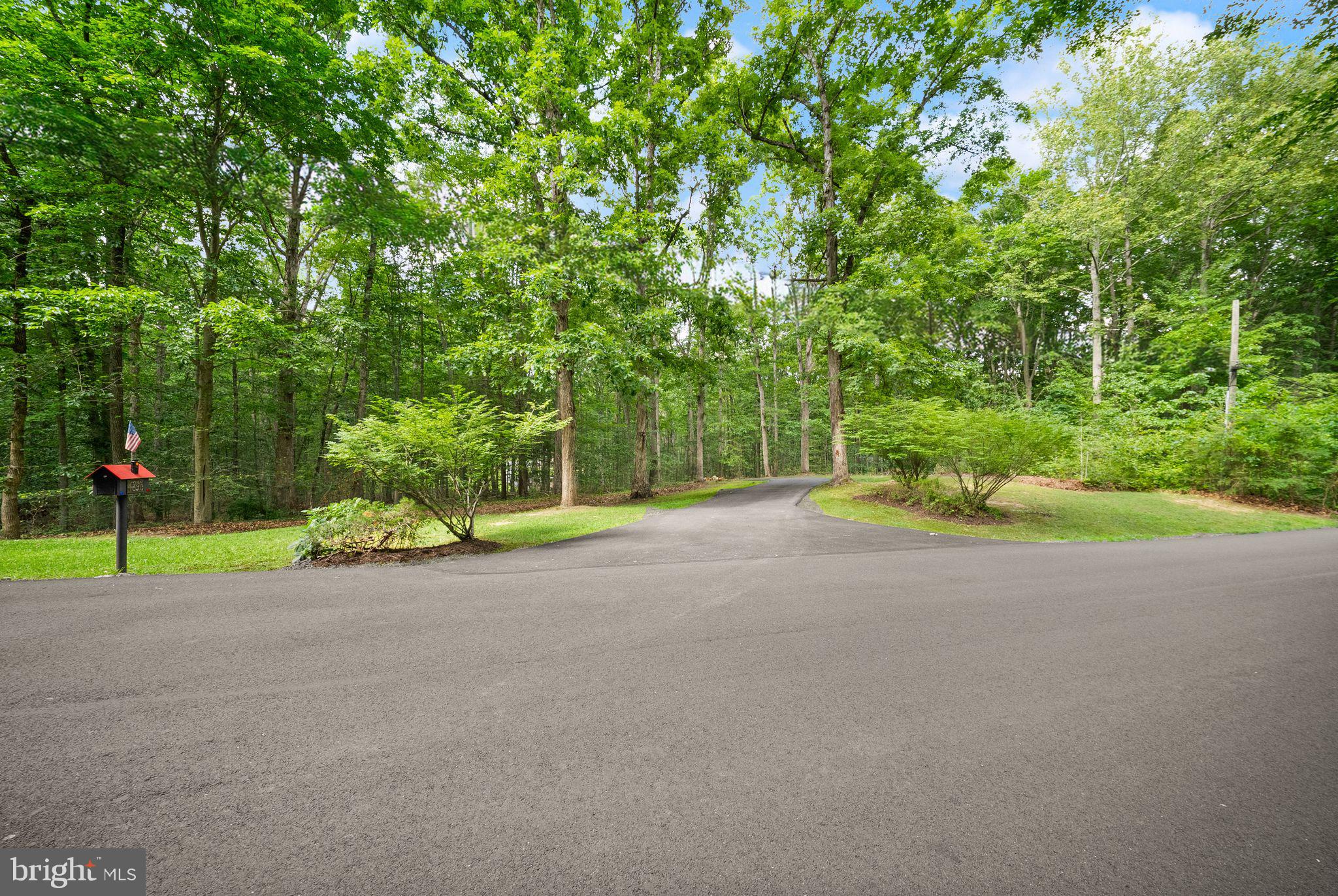 LAKE OCCOQUAN CLUB - Residential