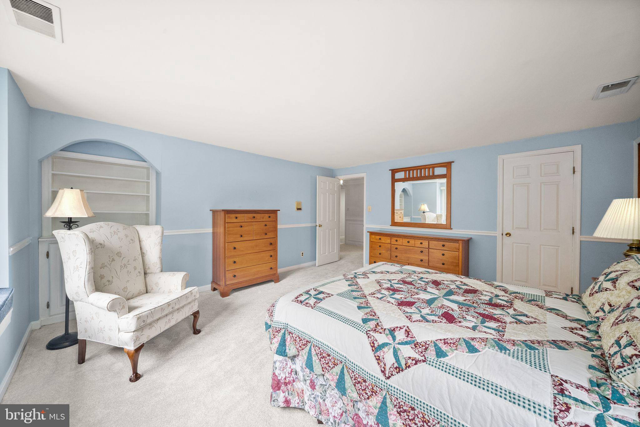 LAKE OCCOQUAN CLUB - Residential