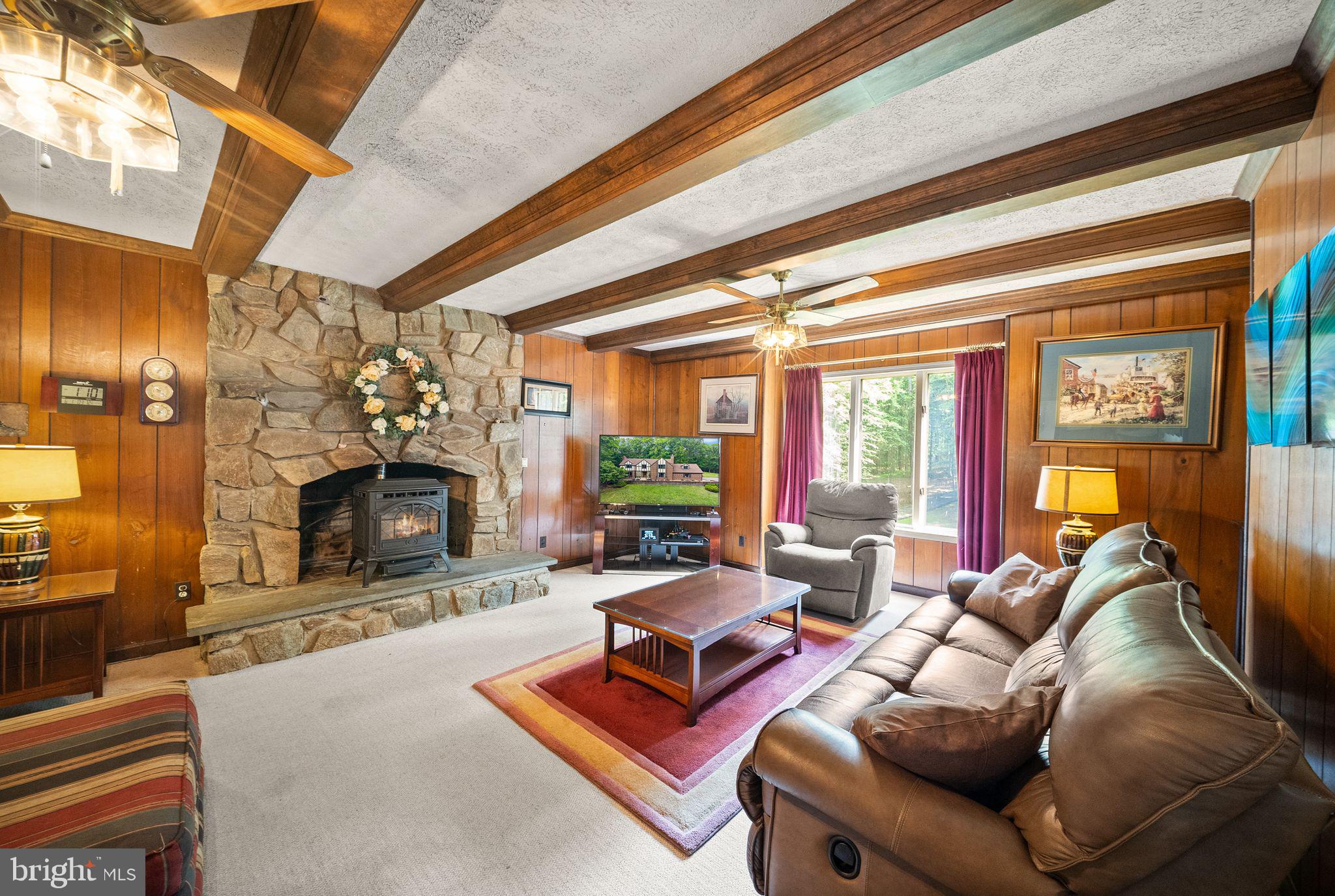 LAKE OCCOQUAN CLUB - Residential