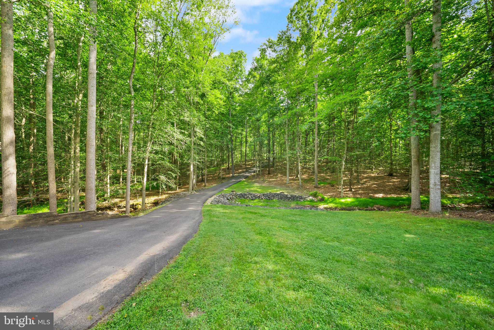 LAKE OCCOQUAN CLUB - Residential