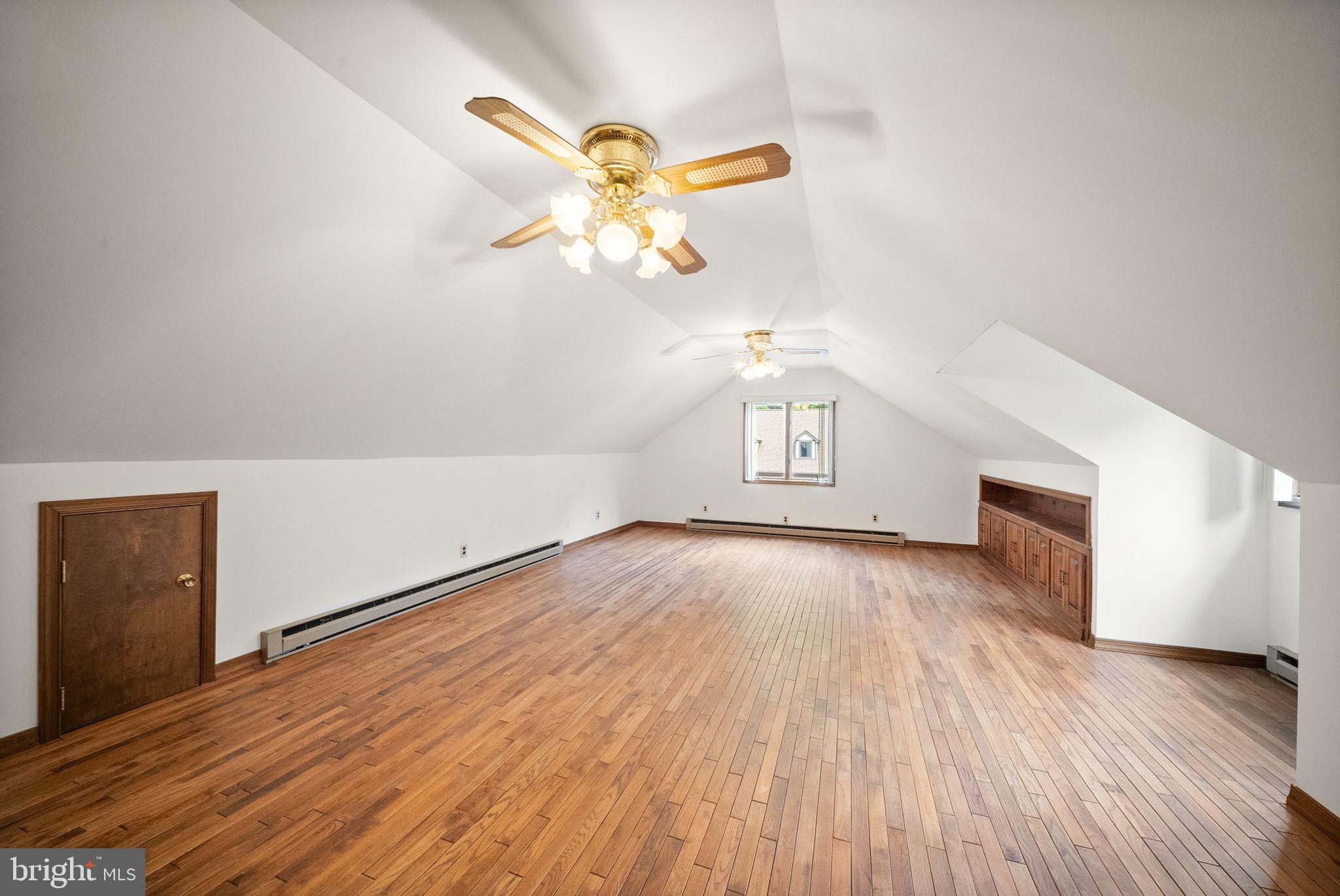 LAKE OCCOQUAN CLUB - Residential