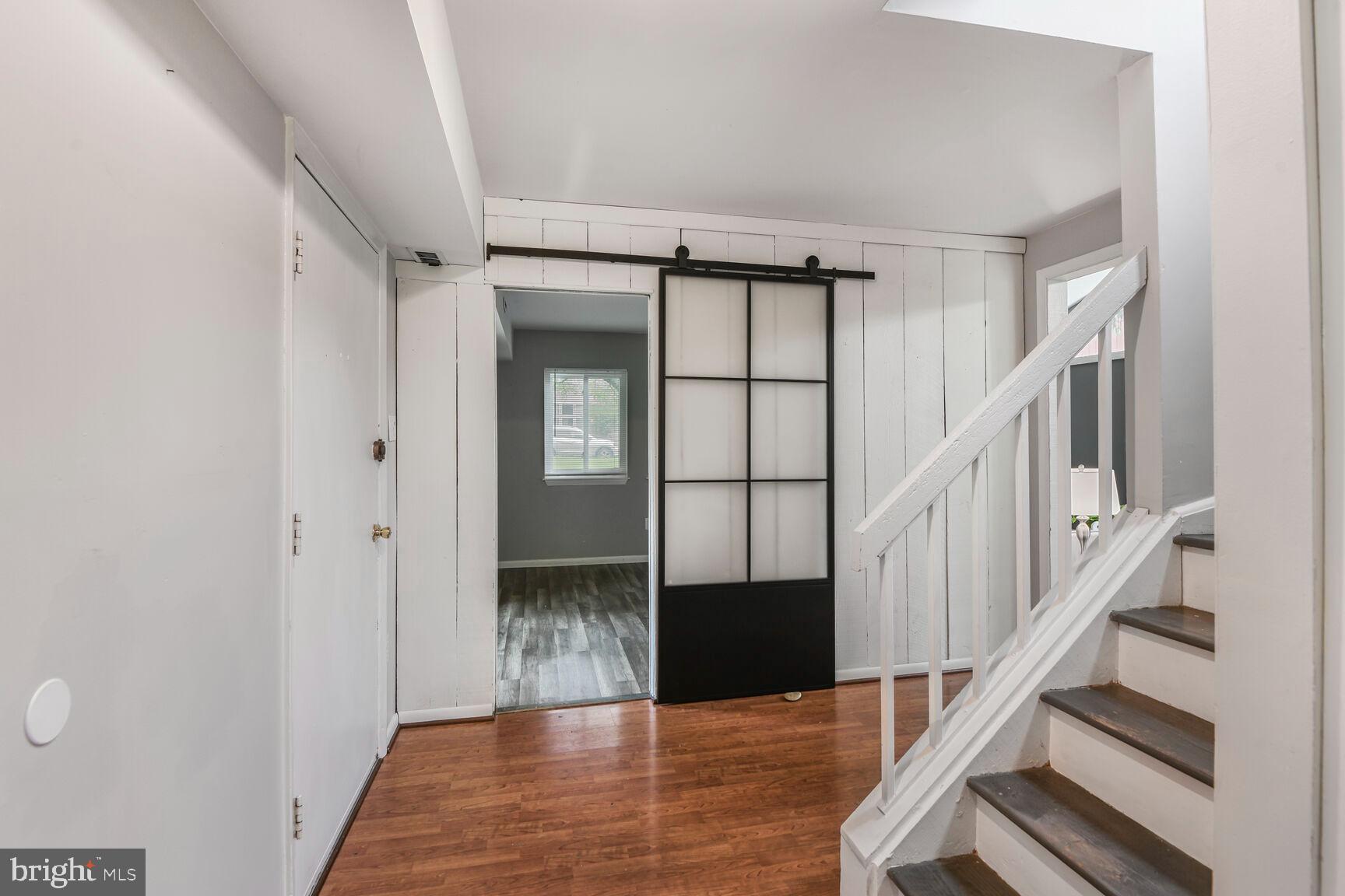 OAKLAND MILLS - Residential