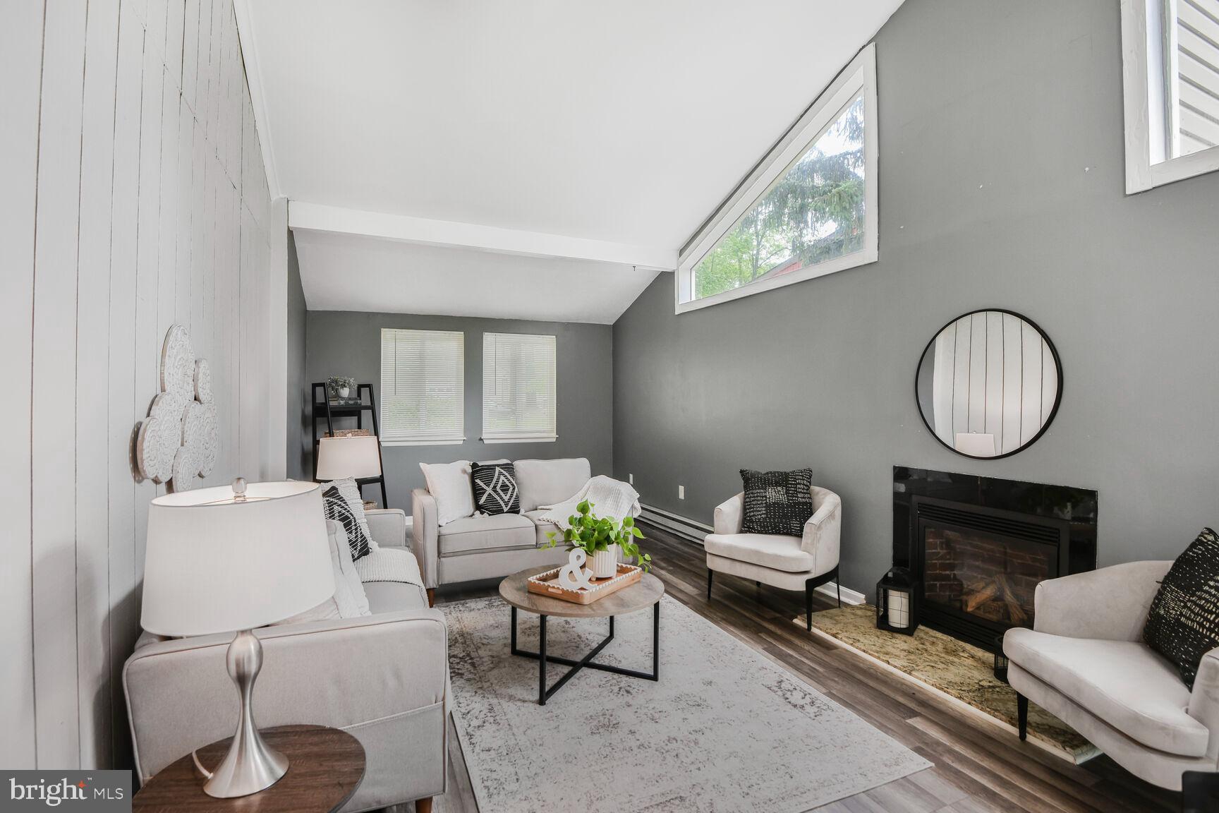 OAKLAND MILLS - Residential