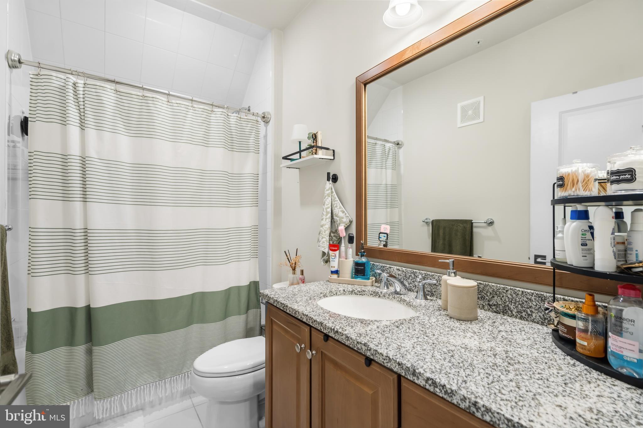 LOUDOUN VALLEY RIDGES - Residential