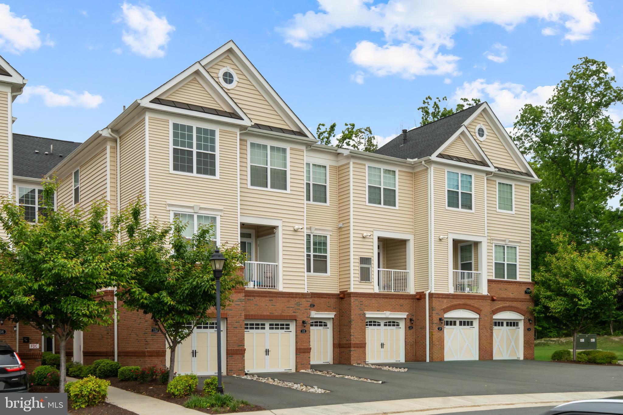LOUDOUN VALLEY RIDGES - Residential