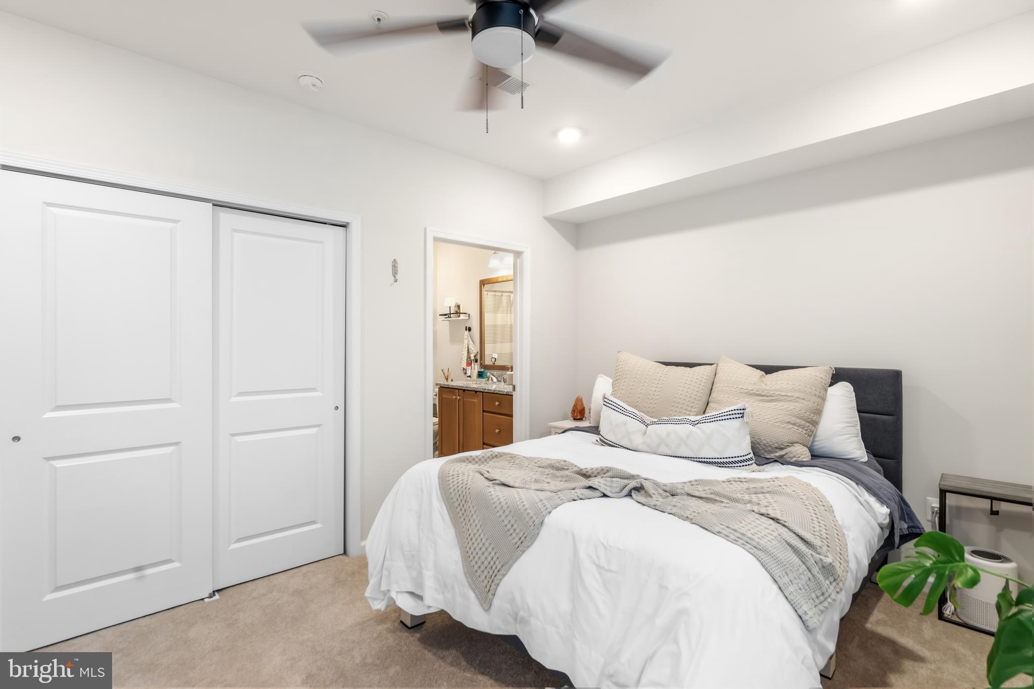 LOUDOUN VALLEY RIDGES - Residential