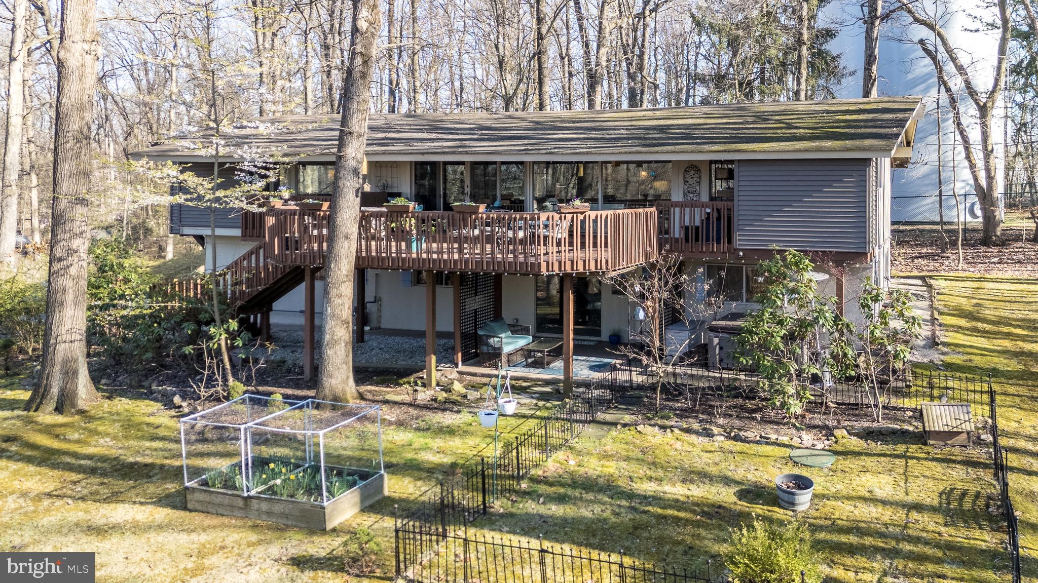 VALLEY FORGE MTN - Residential