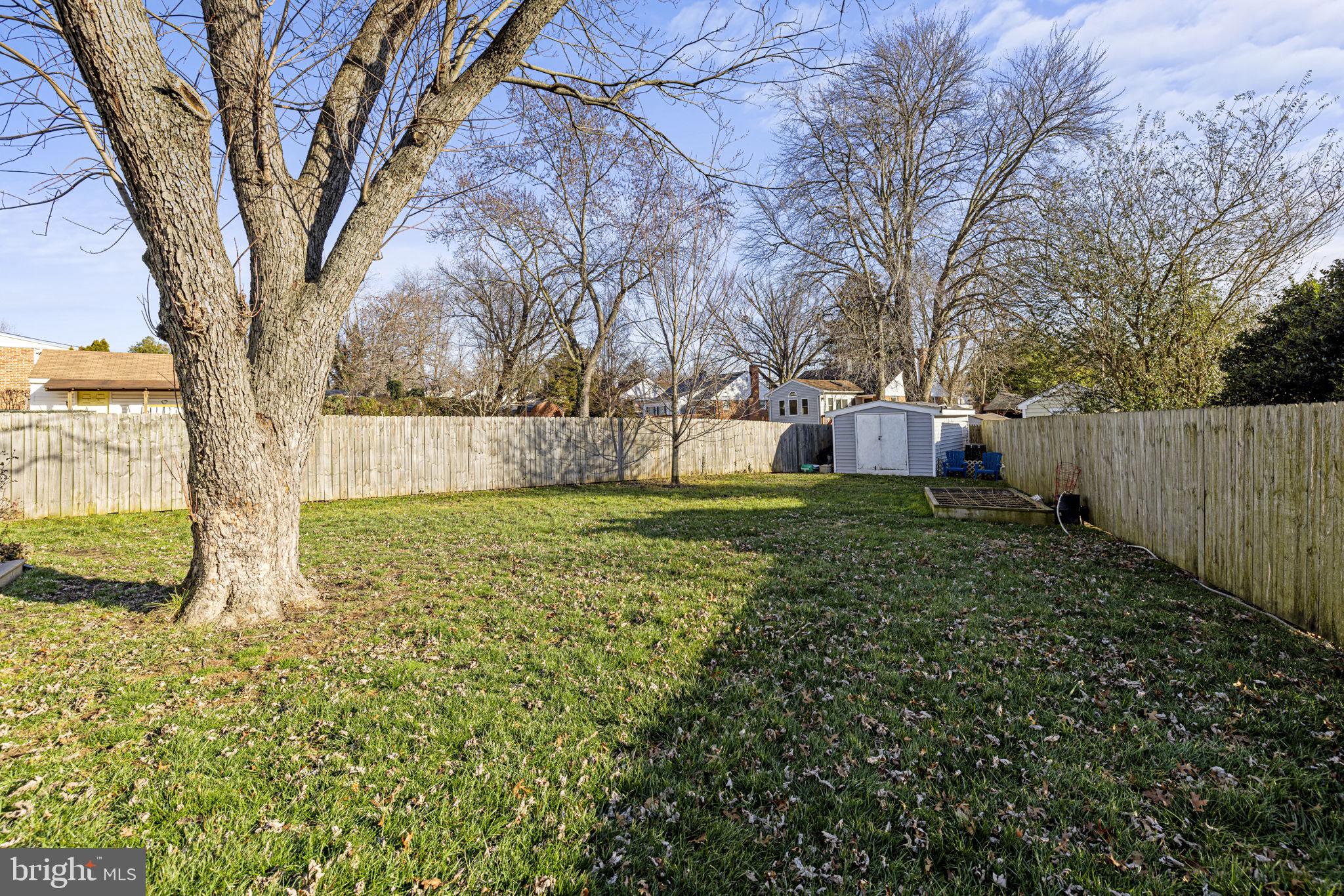 BROYHILL PARK - Residential