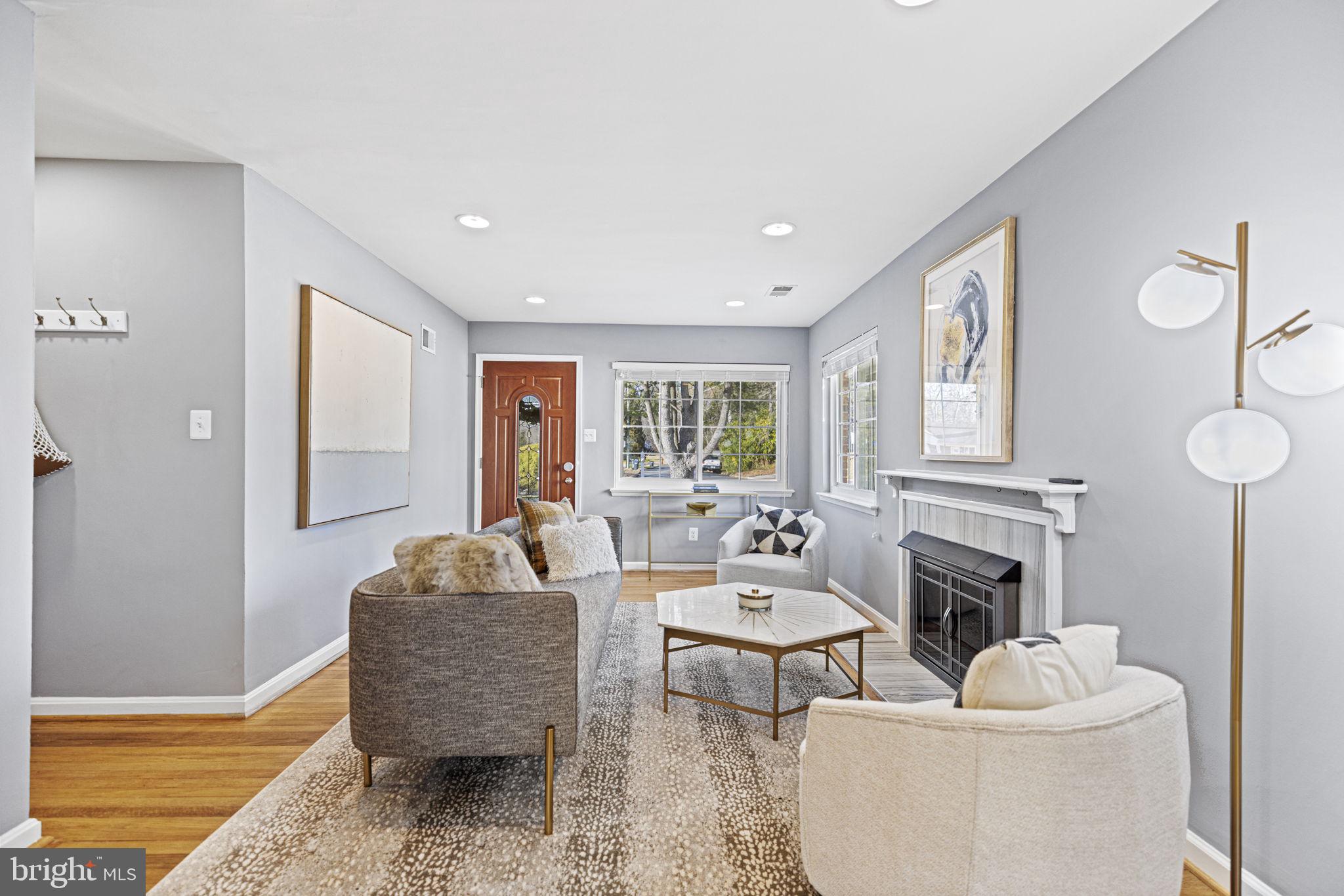 BROYHILL PARK - Residential