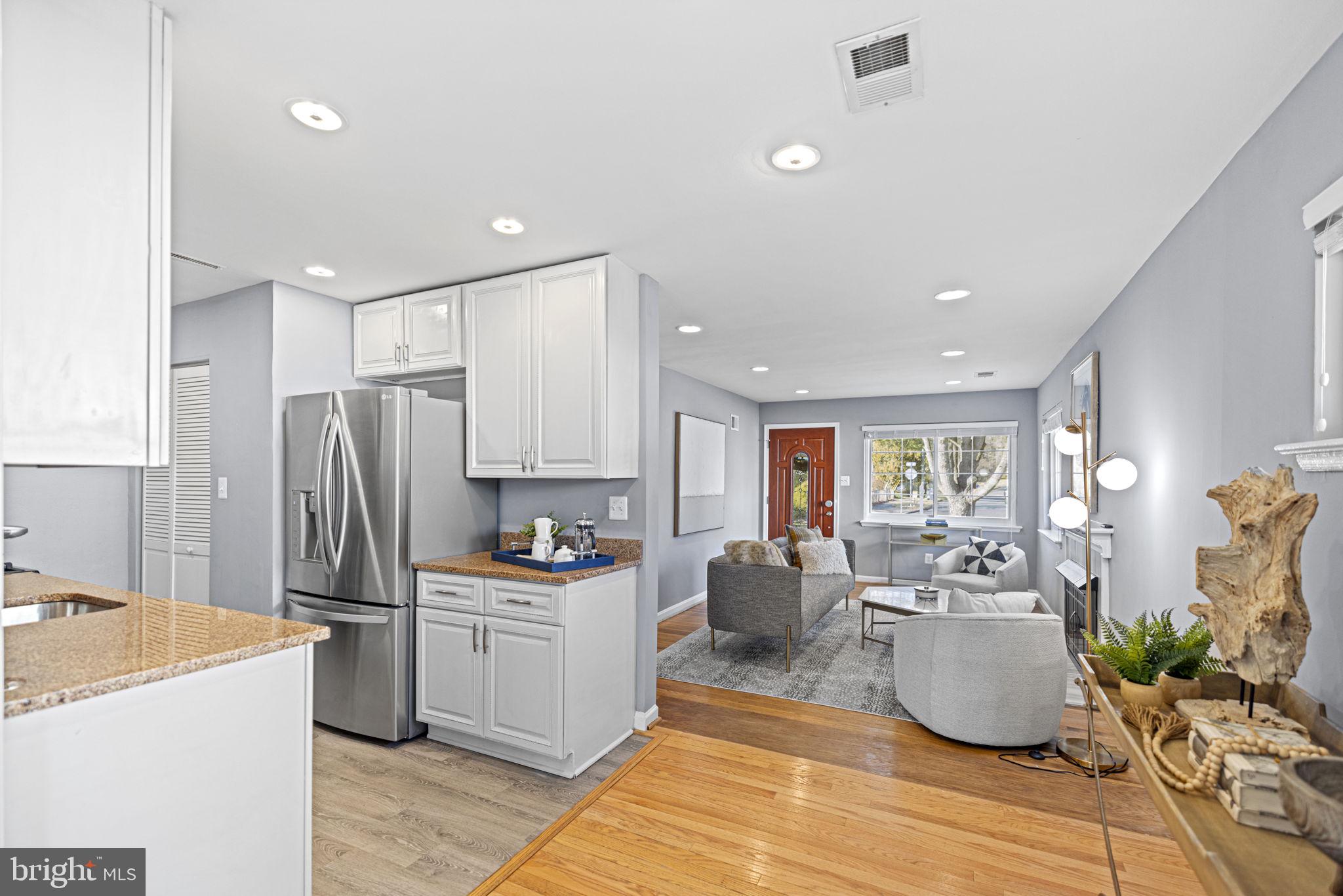 BROYHILL PARK - Residential