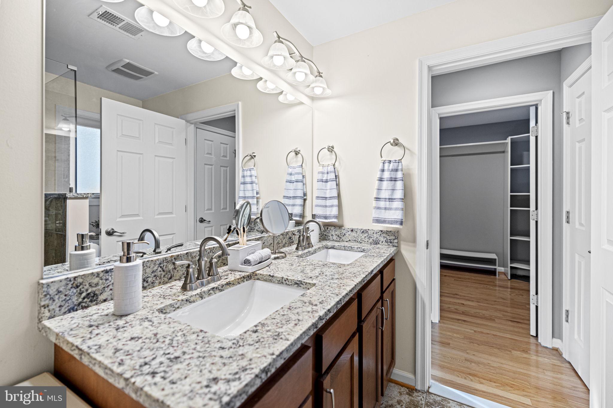 BROYHILL PARK - Residential