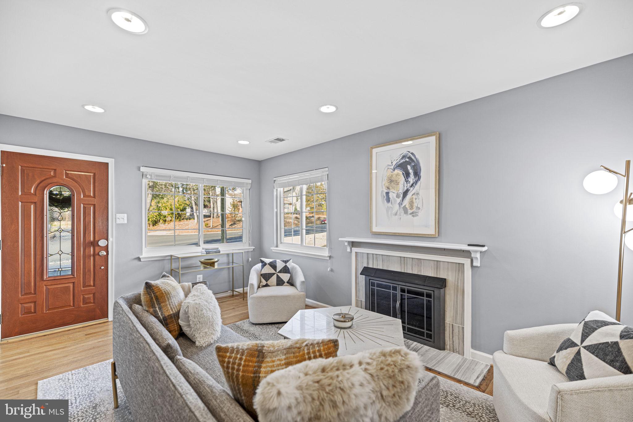 BROYHILL PARK - Residential