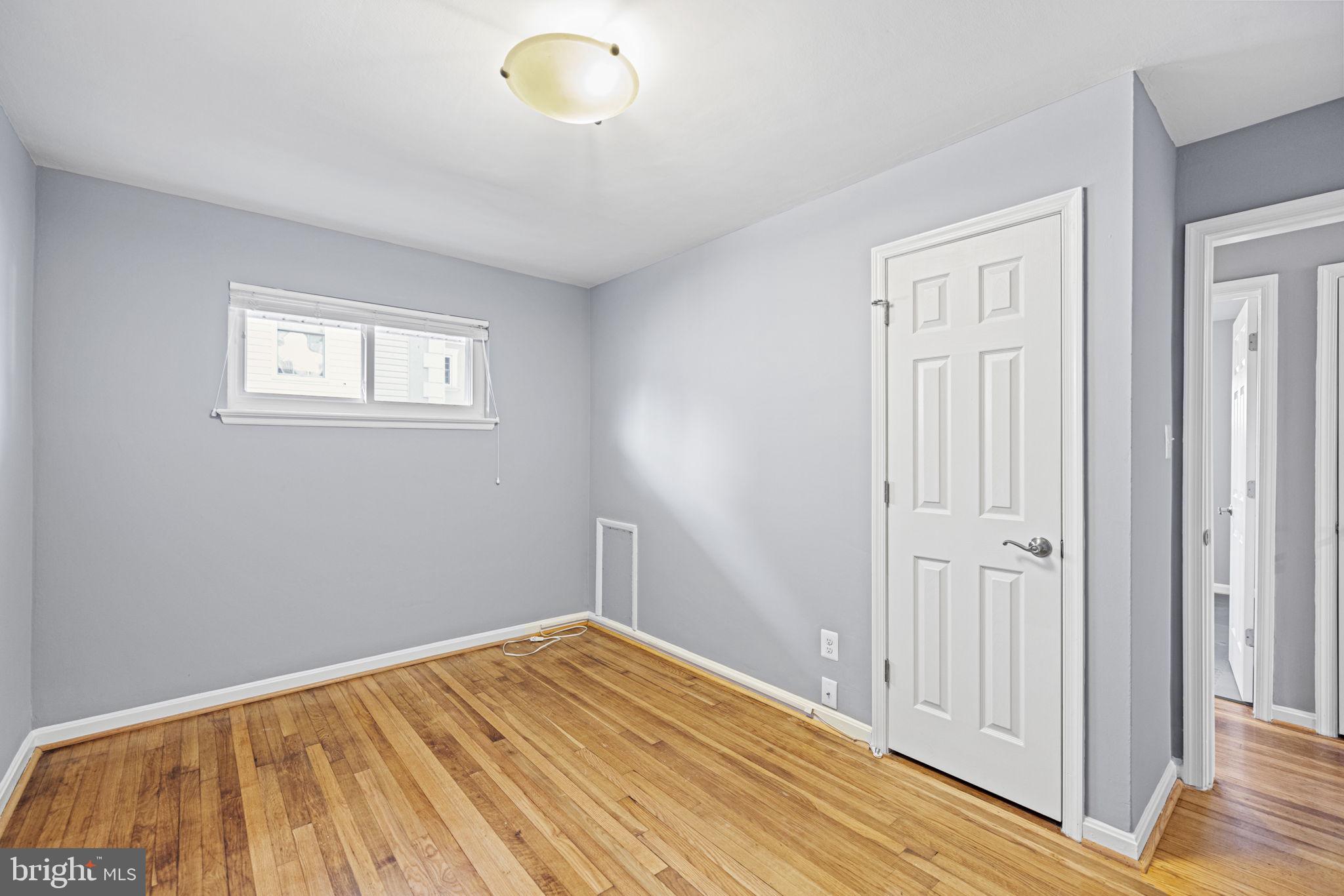 BROYHILL PARK - Residential