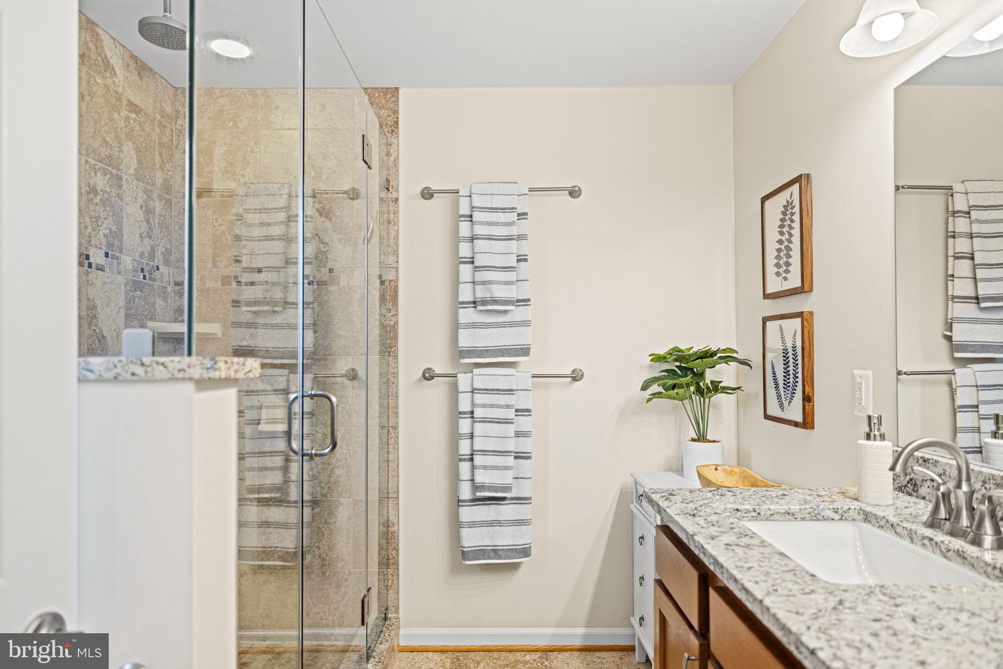 BROYHILL PARK - Residential