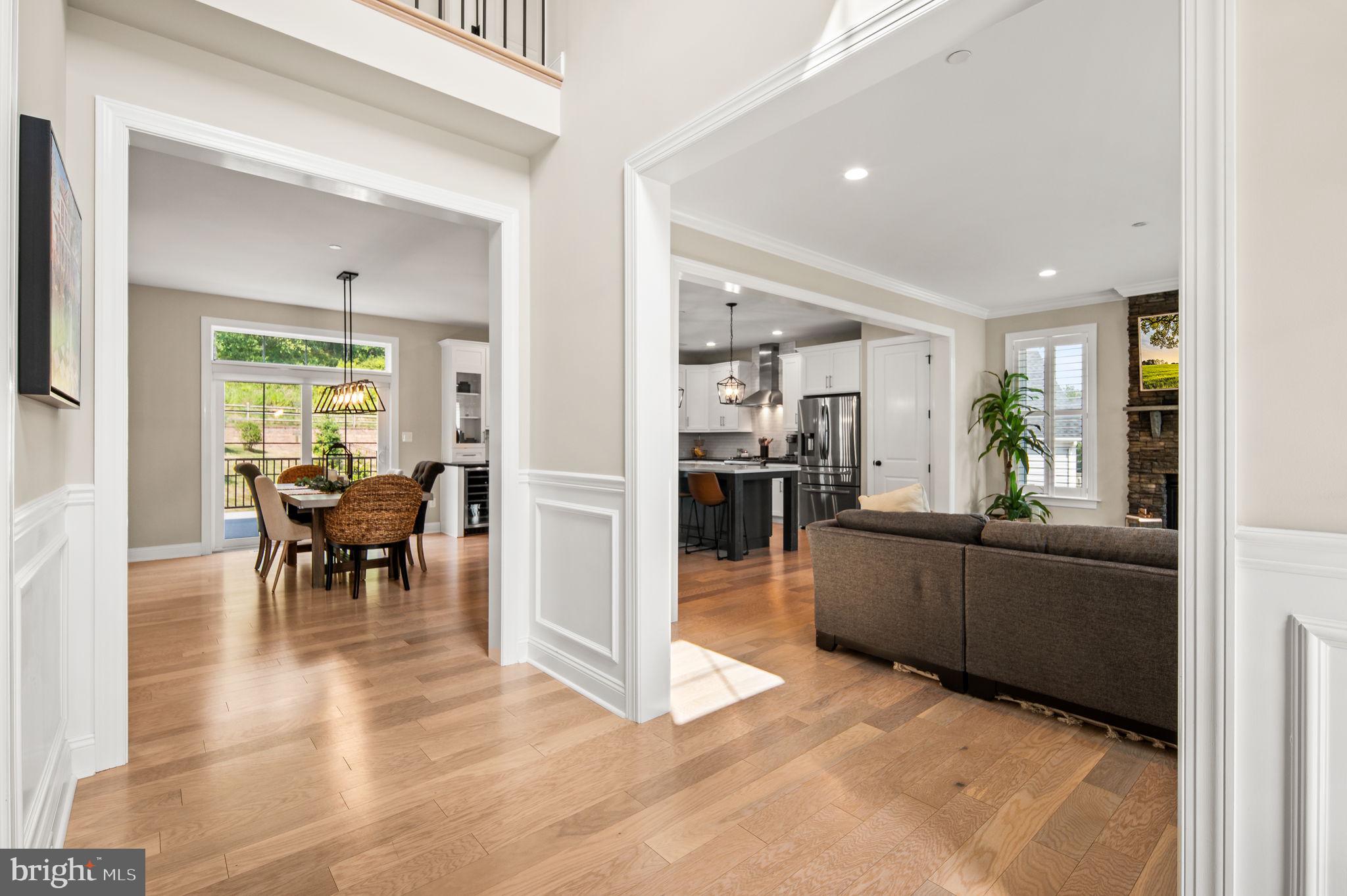 WASHINGTON MANOR - Residential