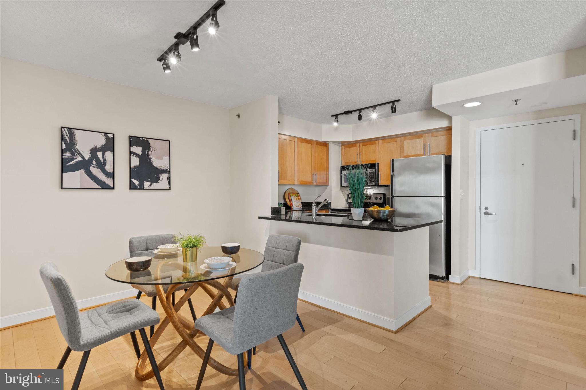 THE CHASE AT BETHESDA - Residential