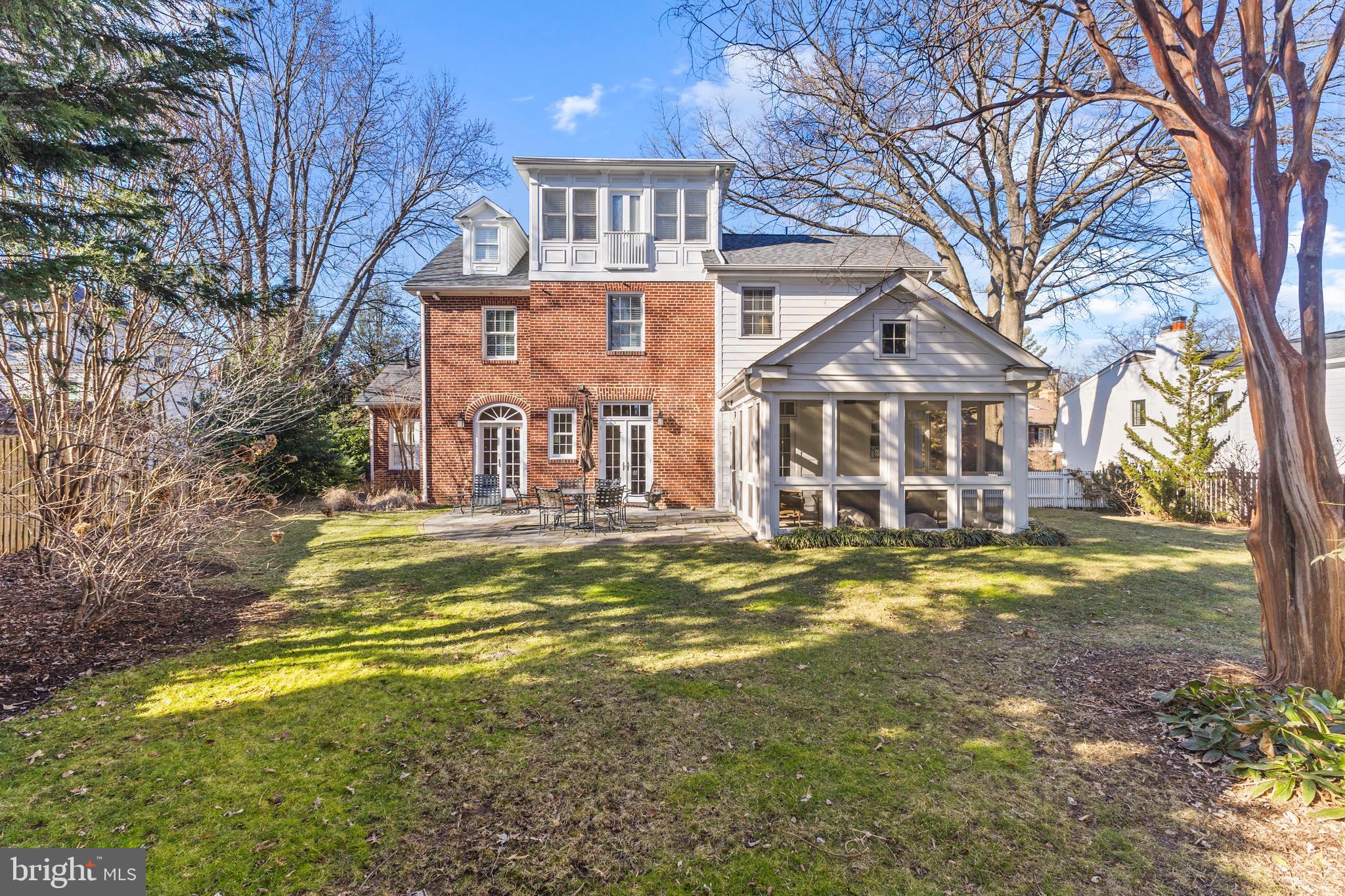 JEFFERSON PARK - Residential