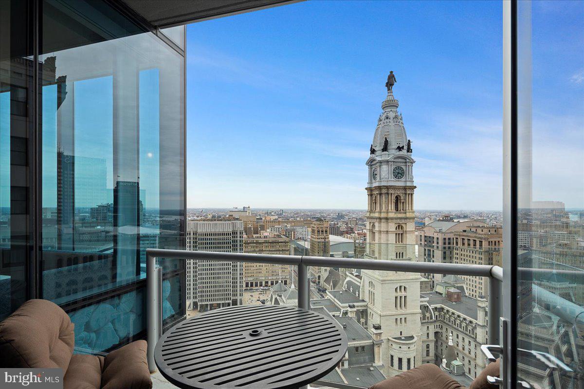 CENTER CITY - Residential