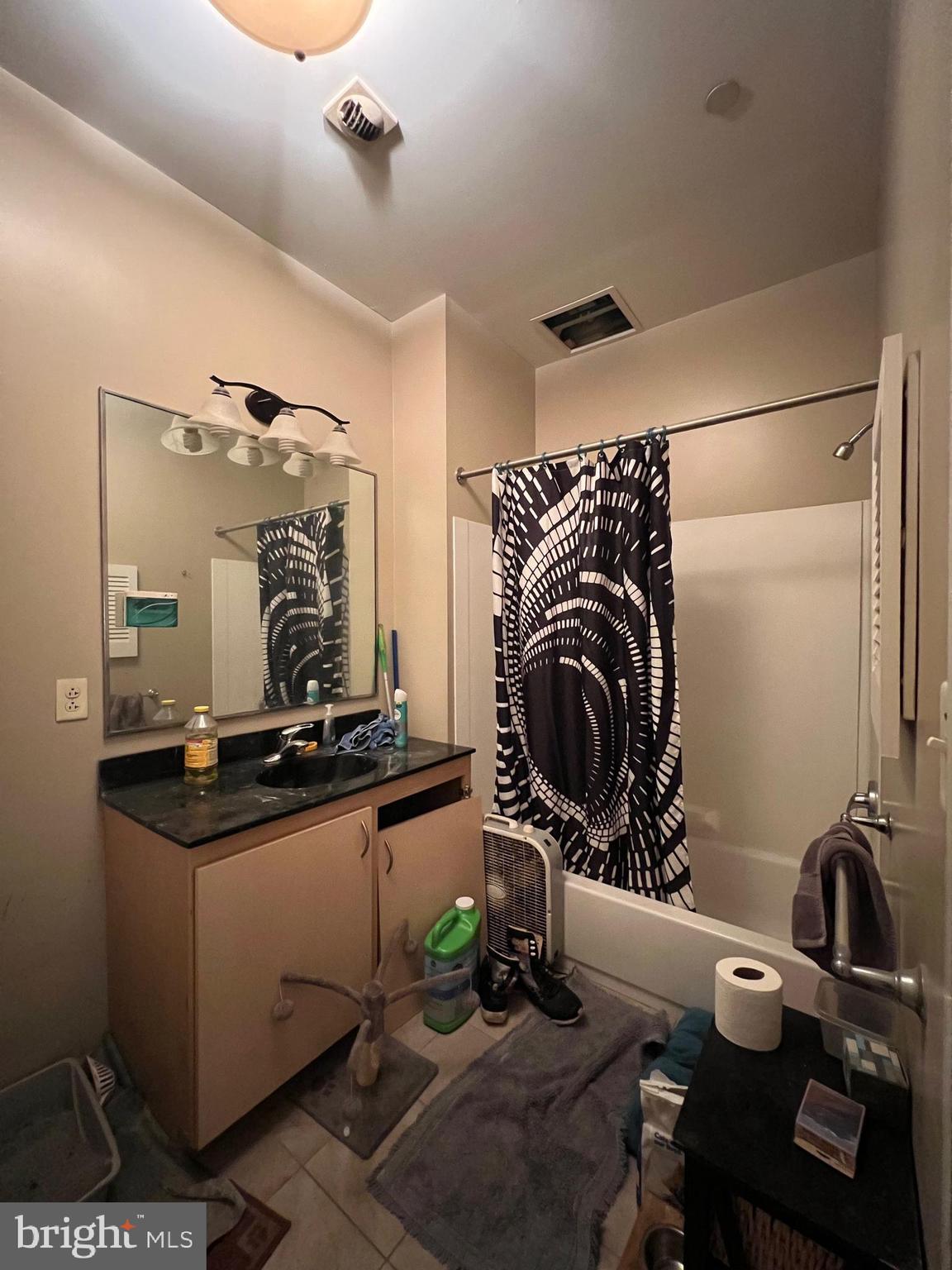 CENTER CITY - Residential