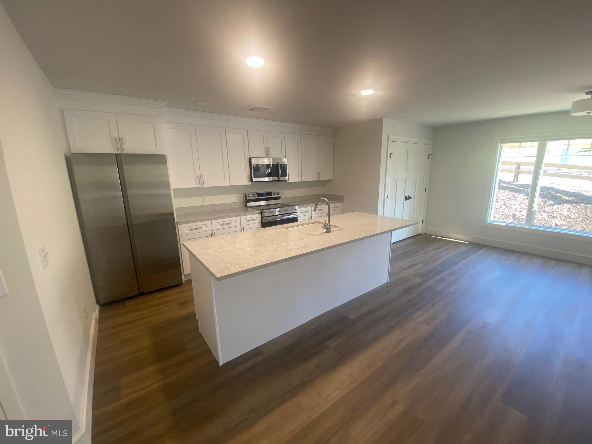 NO DEVELOPMENT - Residential Lease