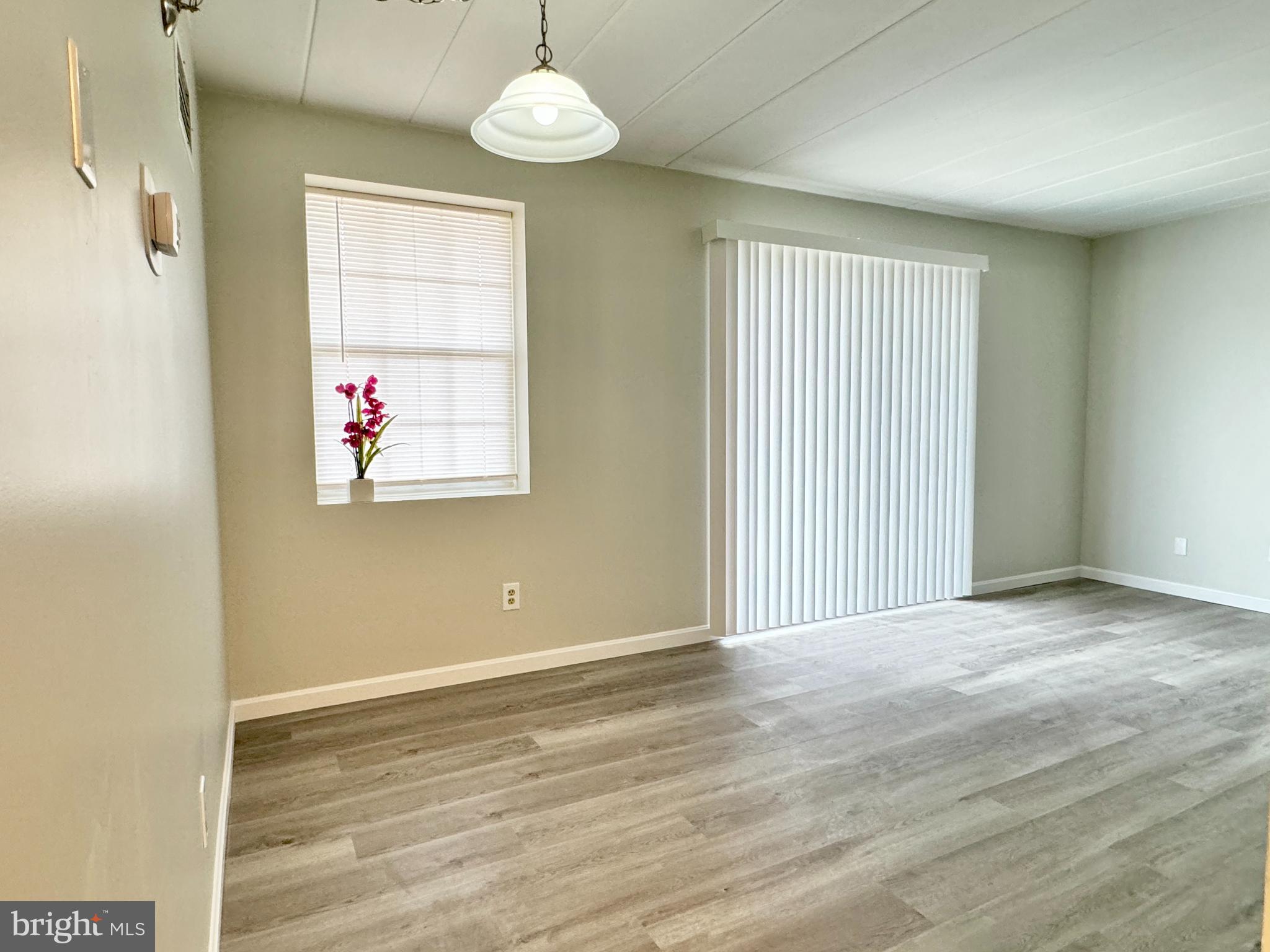 CRESAP KNOLL APARTMENTS - Residential
