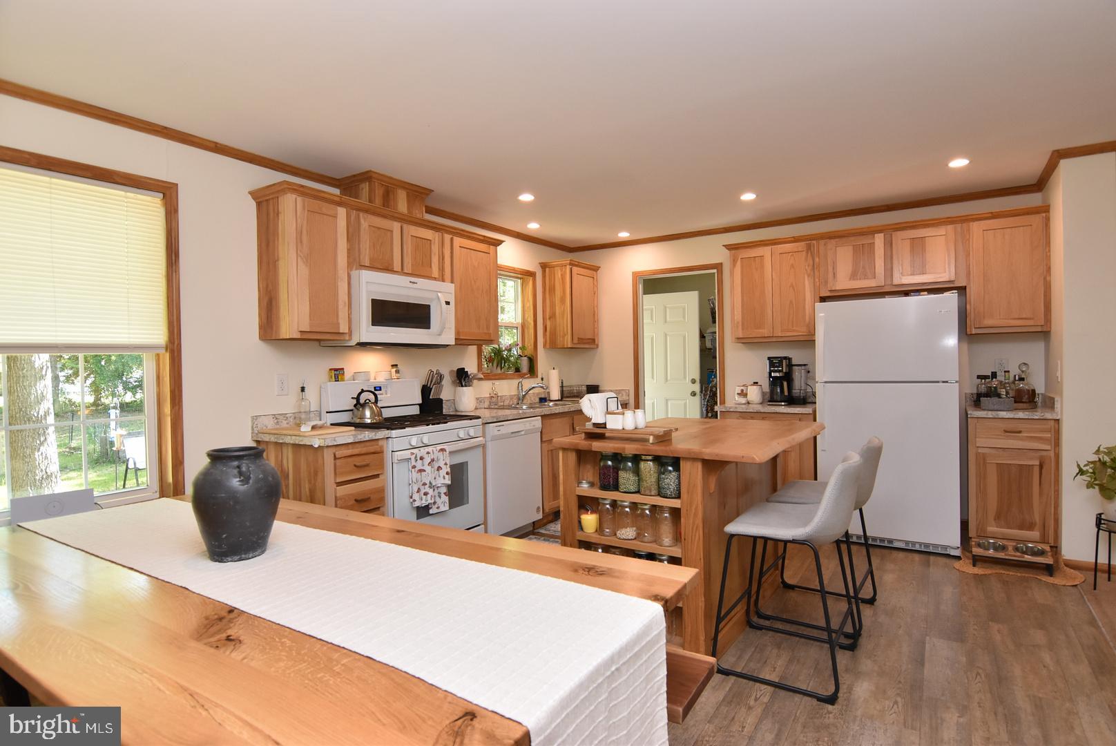 LAKE PINES - Residential