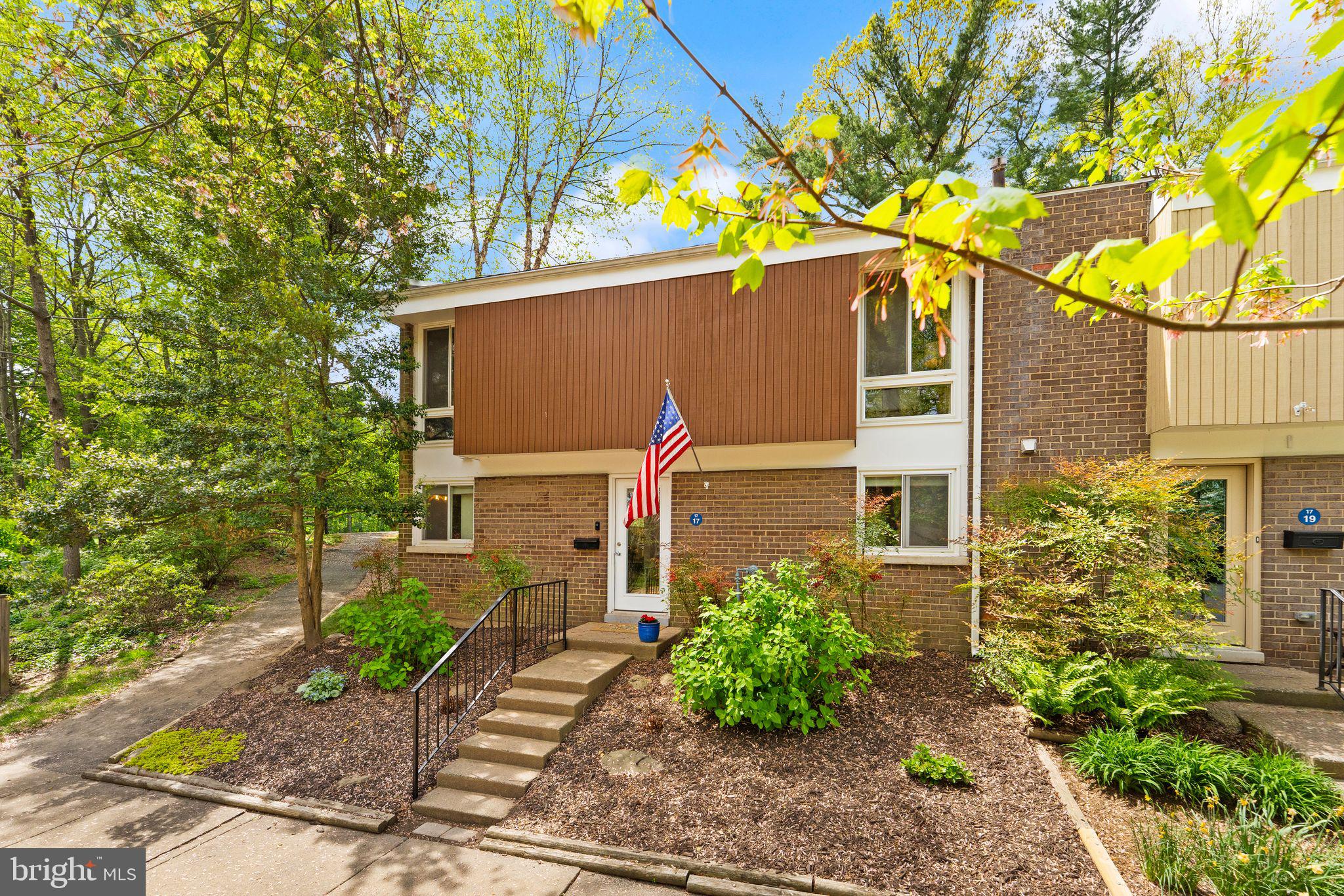 RESTON - Residential