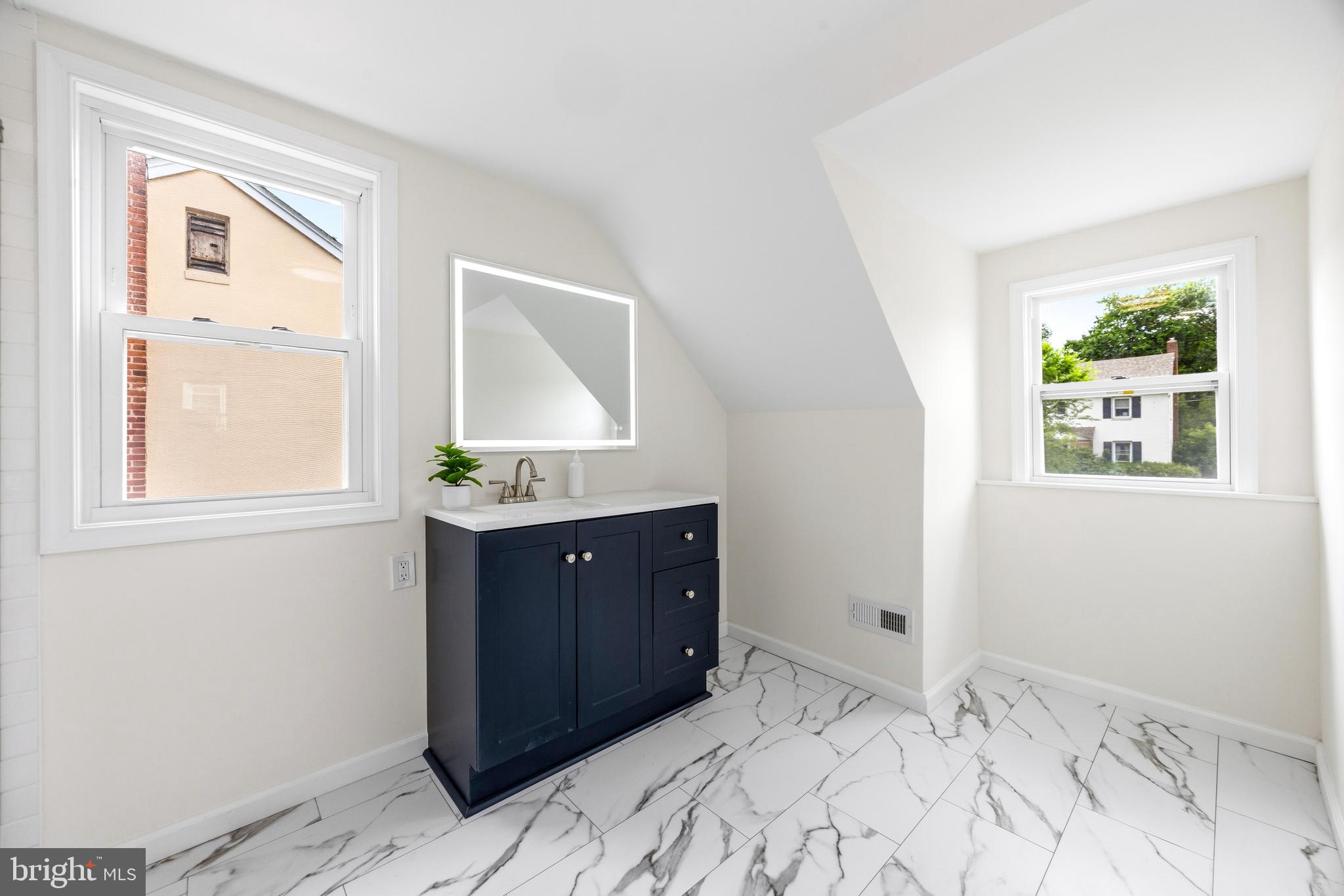HALETHORPE HEIGHTS - Residential
