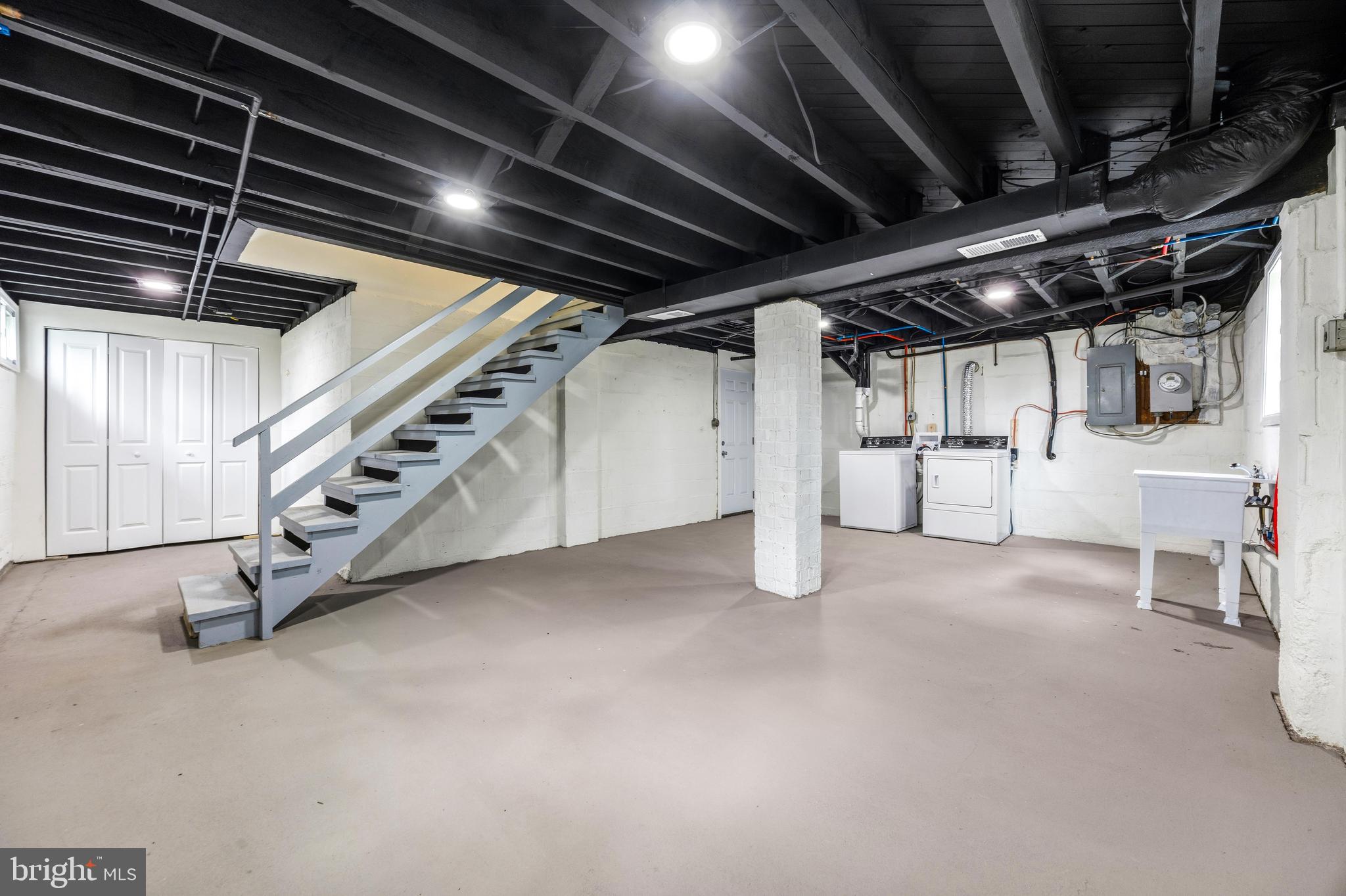 HALETHORPE HEIGHTS - Residential