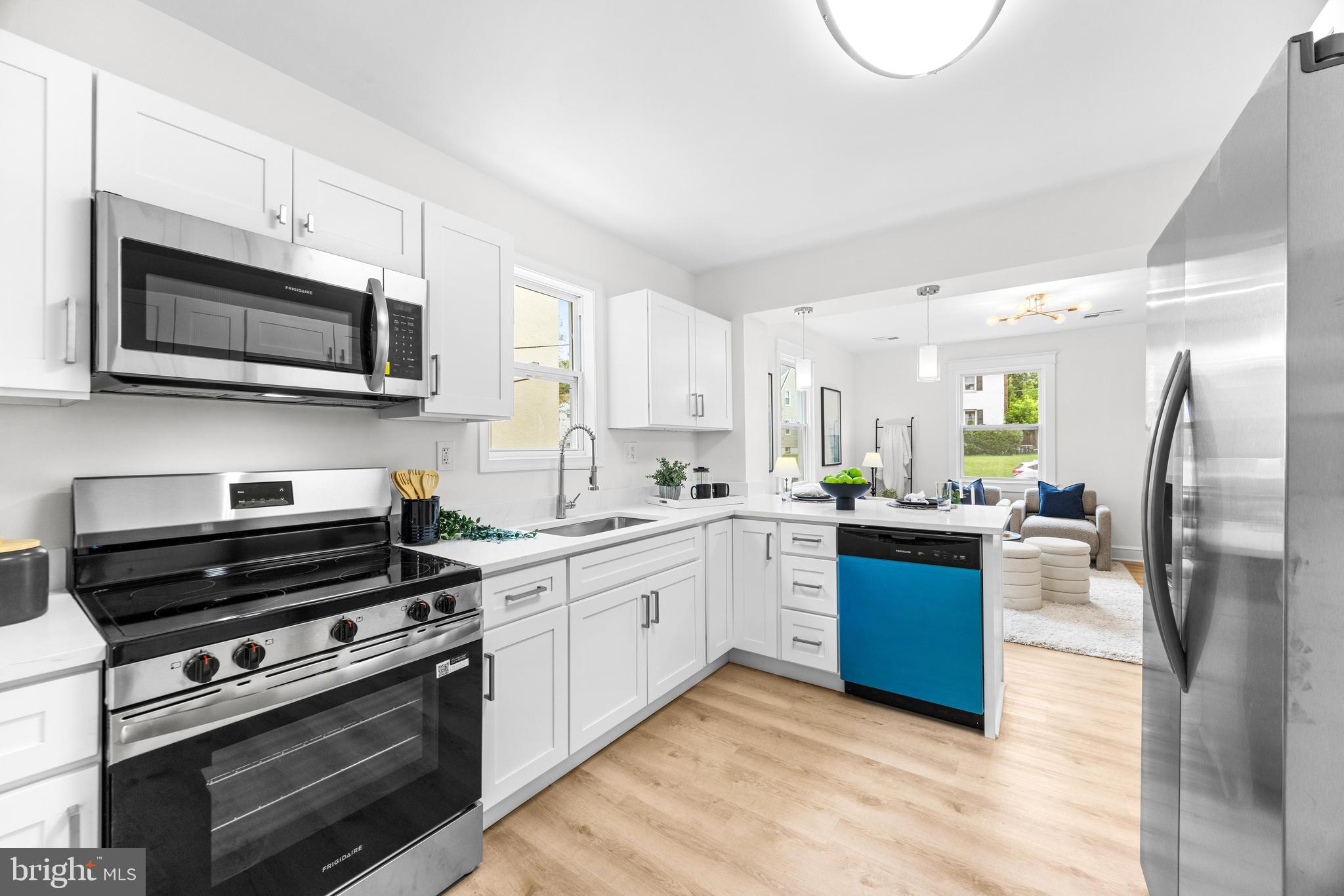 HALETHORPE HEIGHTS - Residential