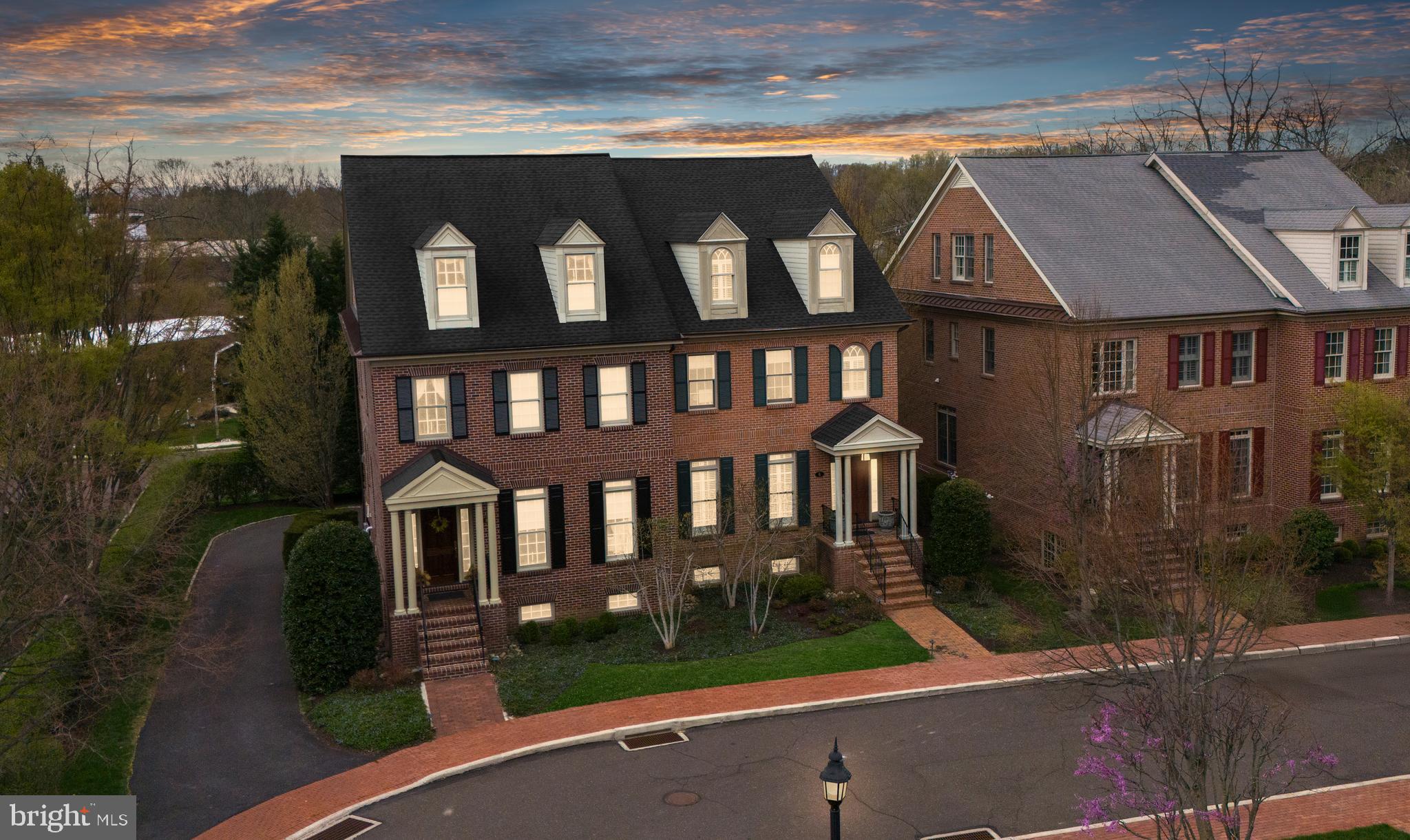 PHILLIPS COURT - Residential