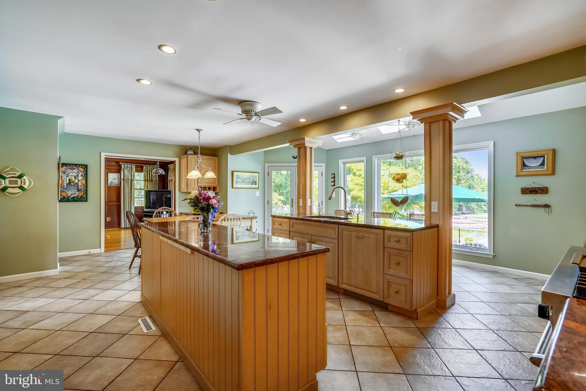 WHITEMARSH COVE - Residential