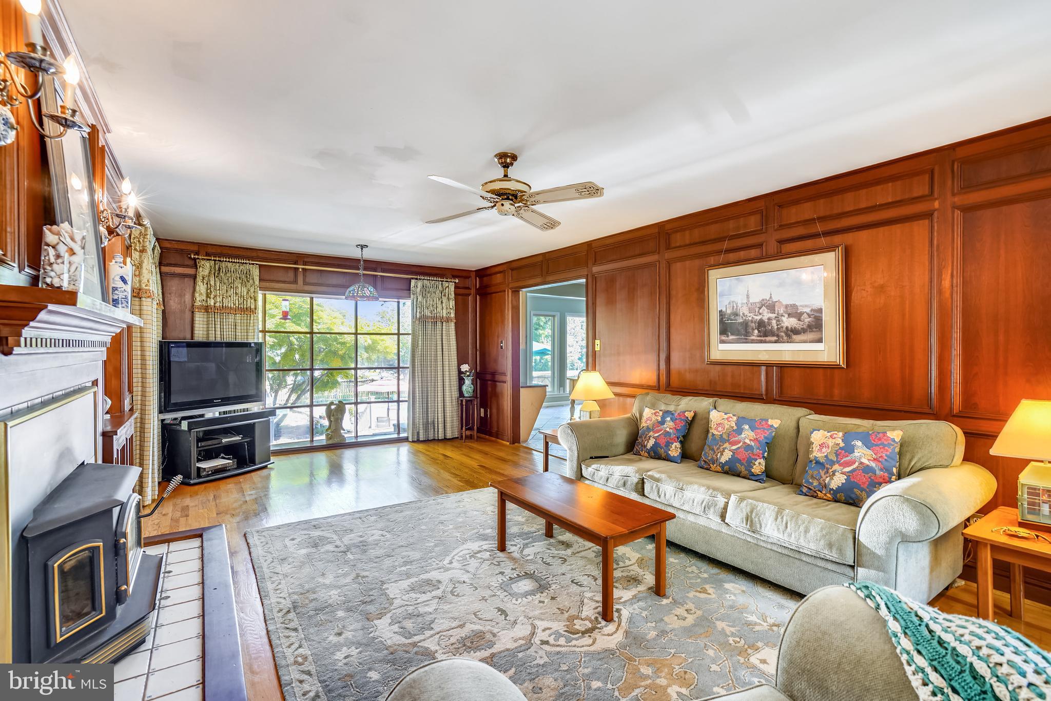 WHITEMARSH COVE - Residential